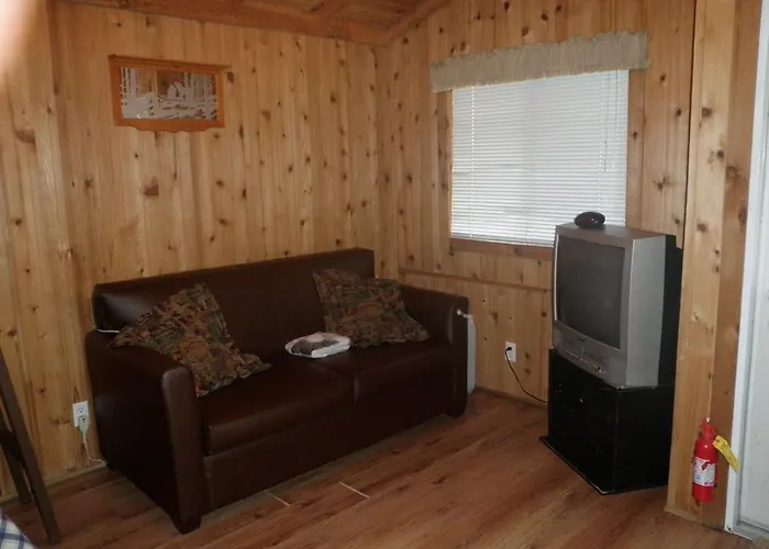 Seaside Camping Resort Studio Cabin 3