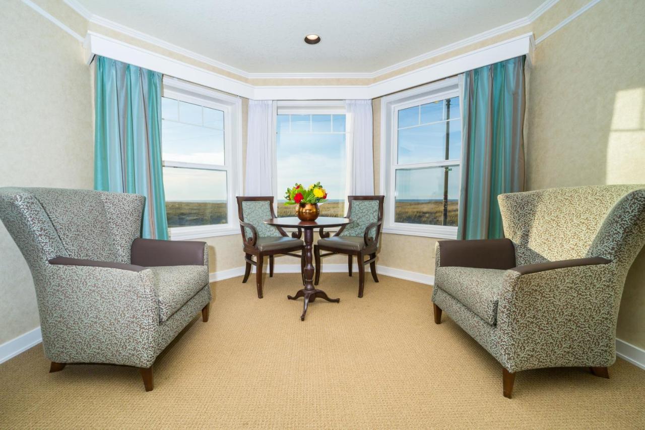 Hotel Of The Four Winds Oceanfront 2*