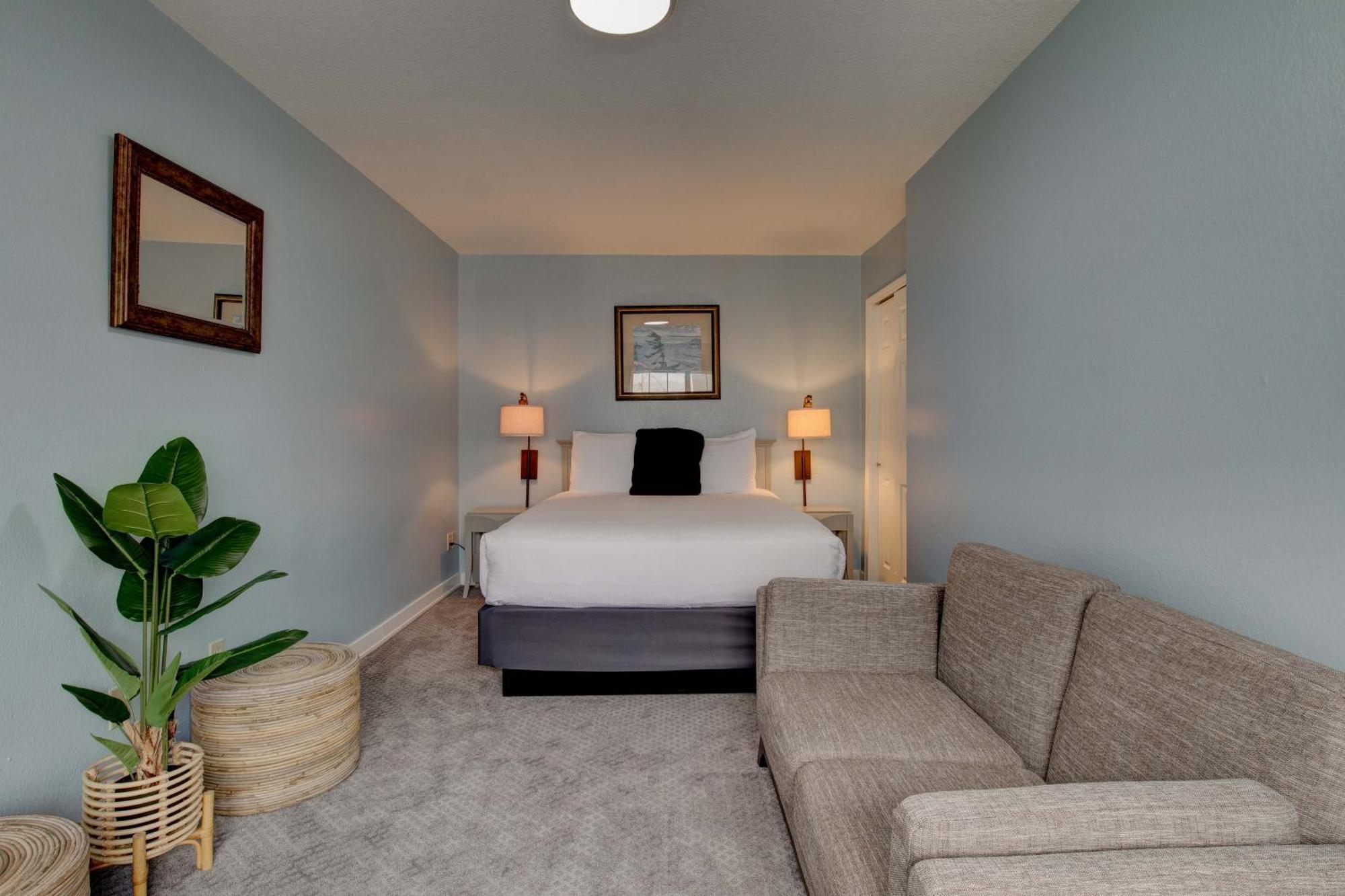 Hotel Of The Four Winds Oceanfront 2*