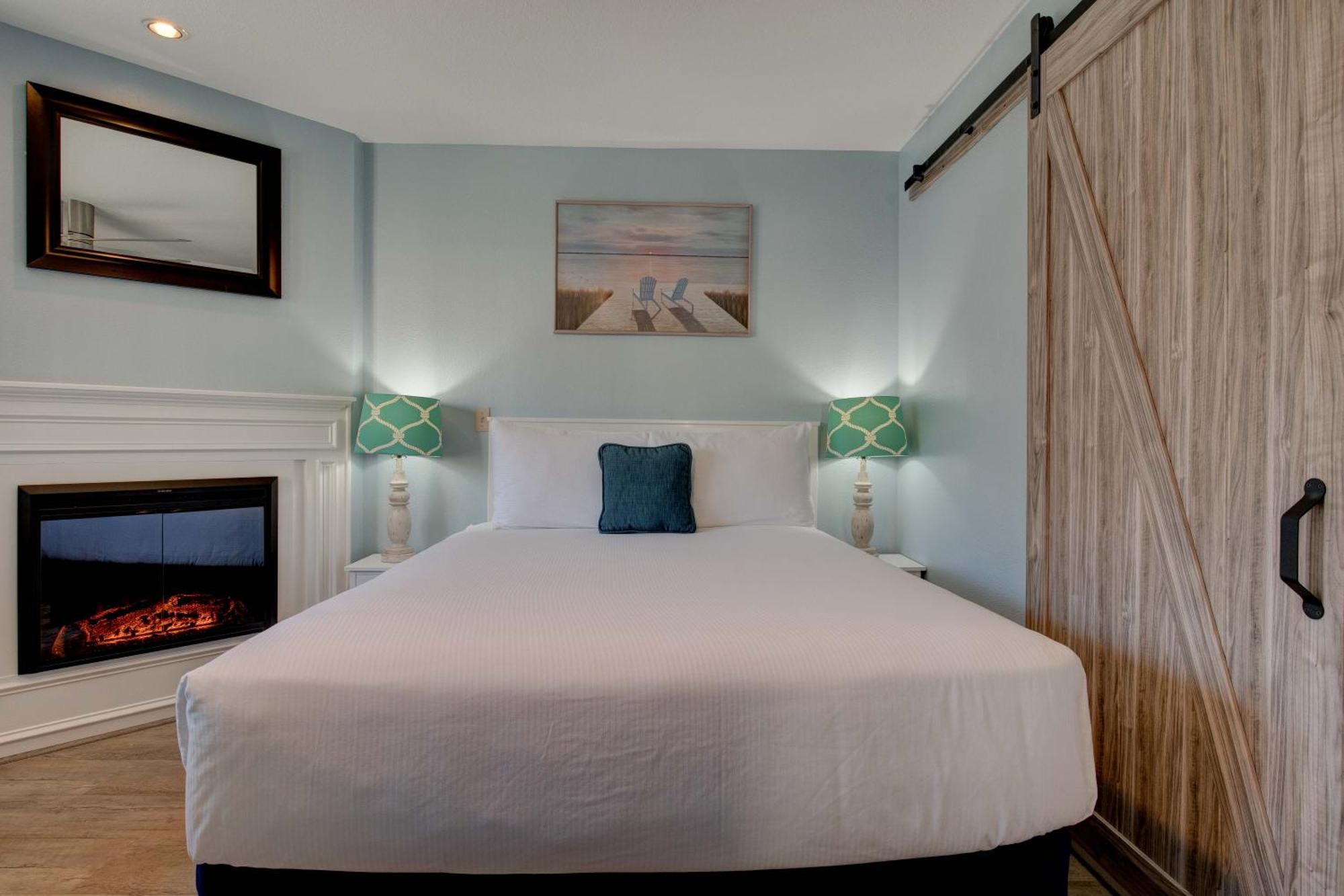 Of The Four Winds Oceanfront Hotel Seaside