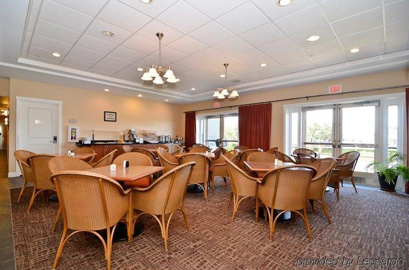 Rivertide Hotel