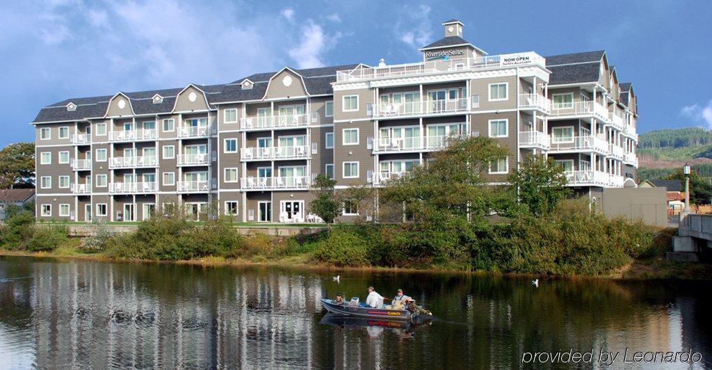 Hotel Rivertide
