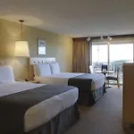 Hi Tide Oceanfront Inn