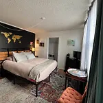 Starry Night Inn