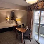 Promenade Inn & Suites Oceanfront