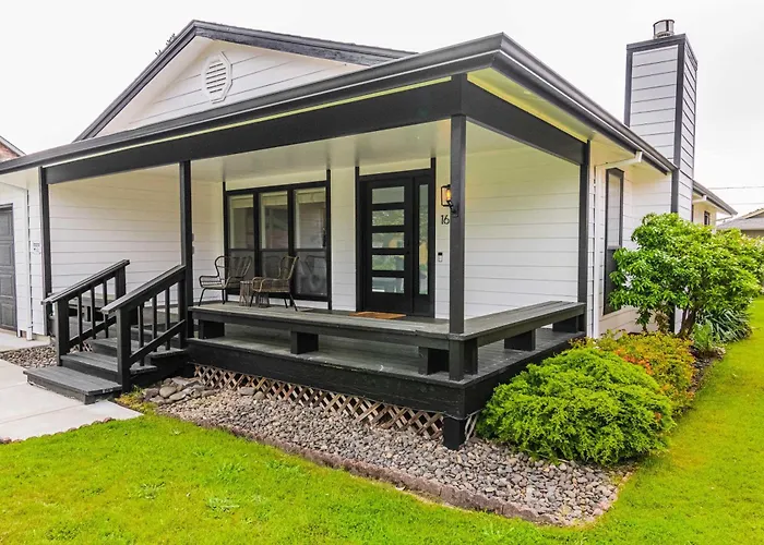 Cozy Cove Cottage