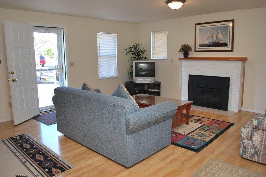 1860 Beach Drive #1