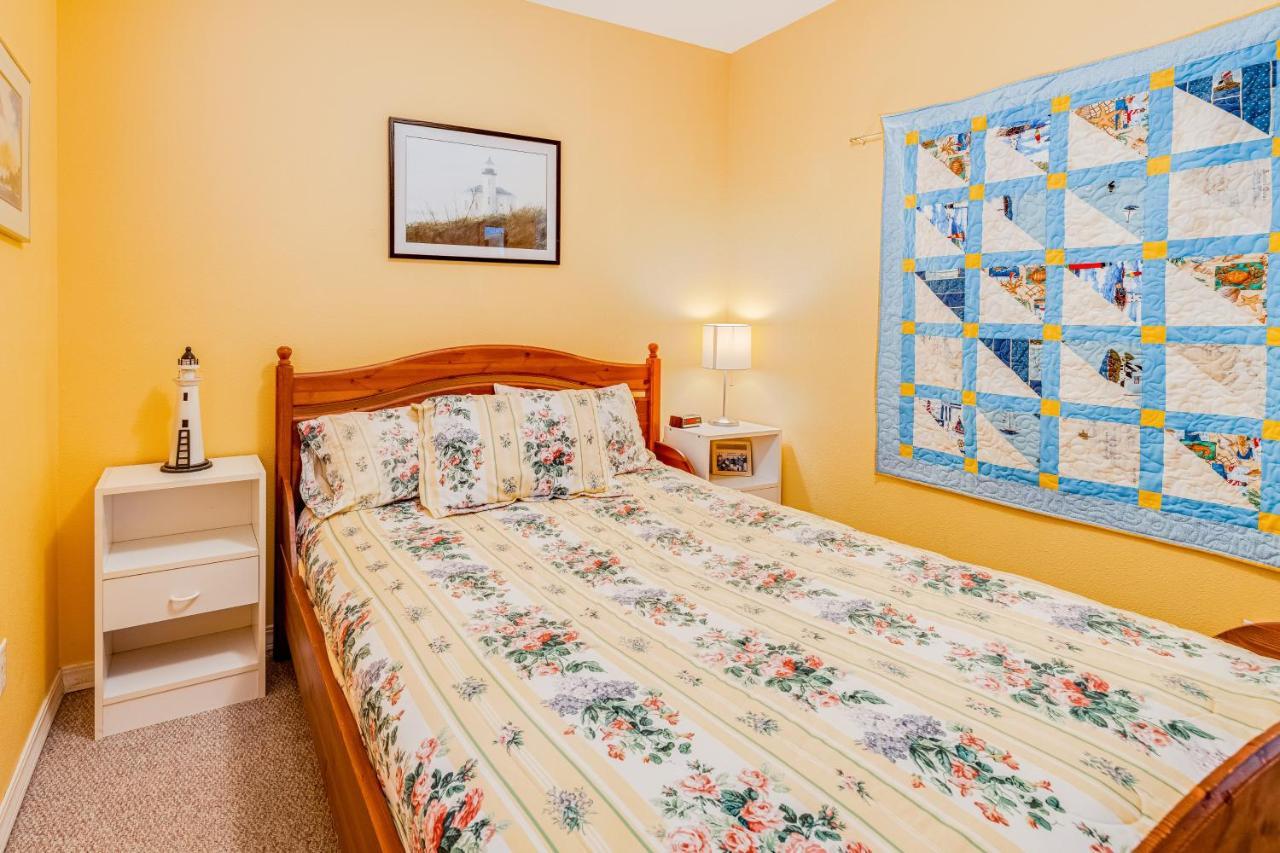 Sea Breeze Holiday home *