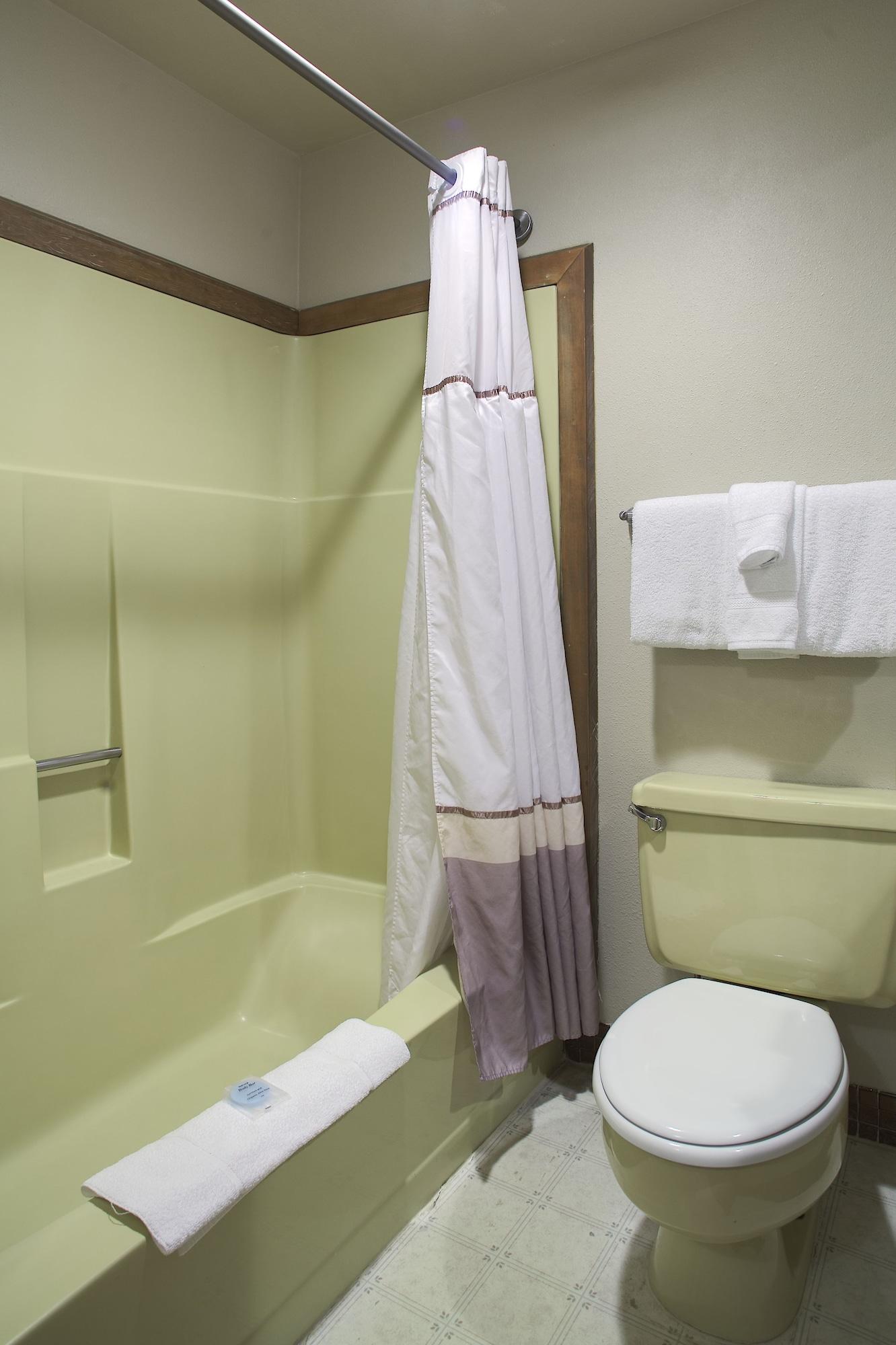 Hi Tide Oceanfront 3* Seaside