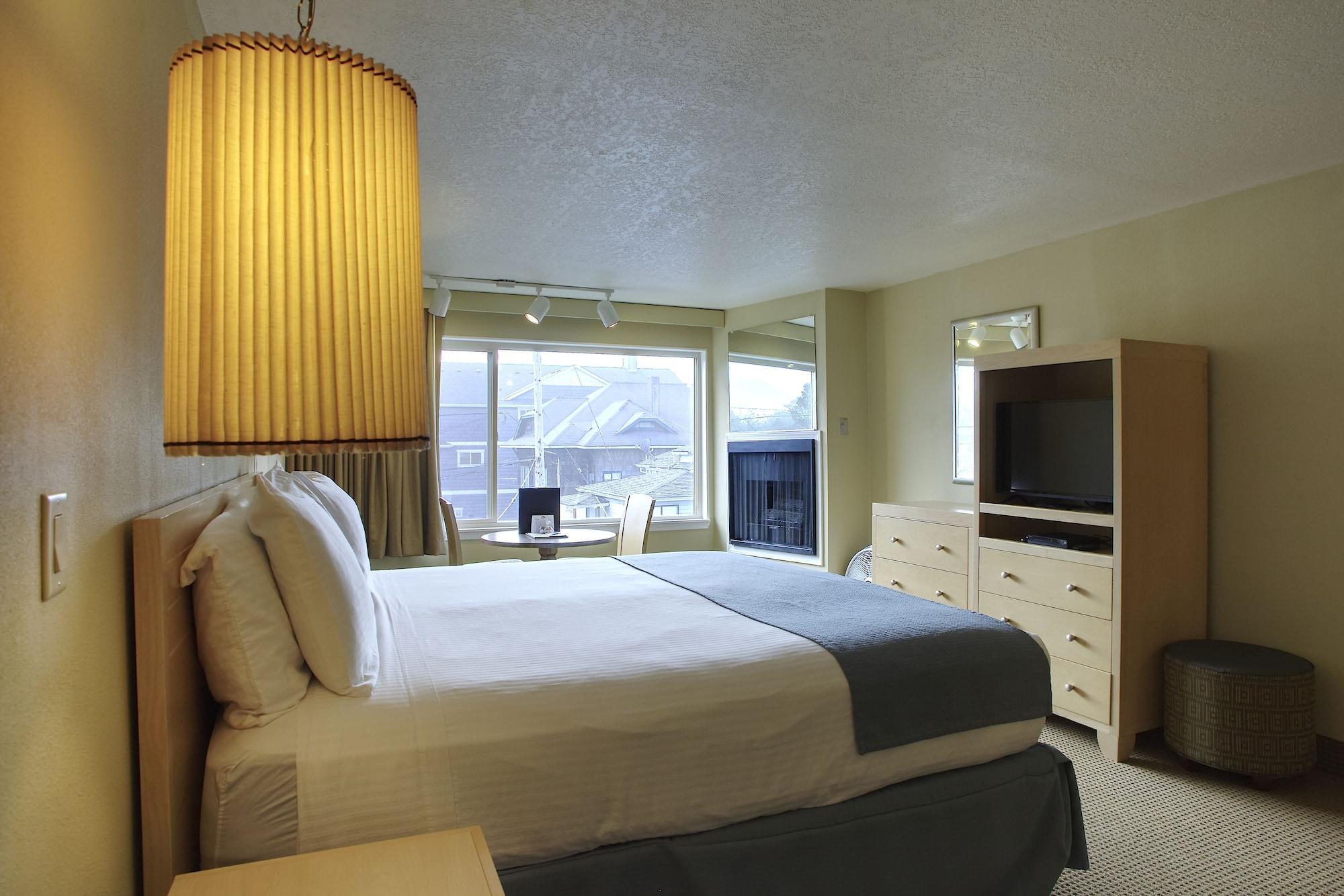 Hi Tide Oceanfront 3* Seaside