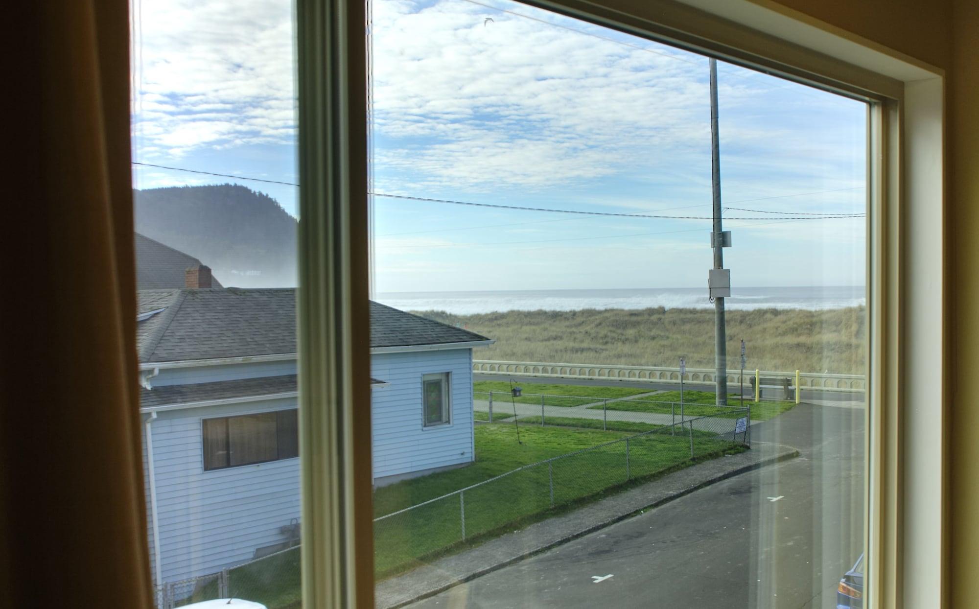 Resort Hi Tide Oceanfront 3*