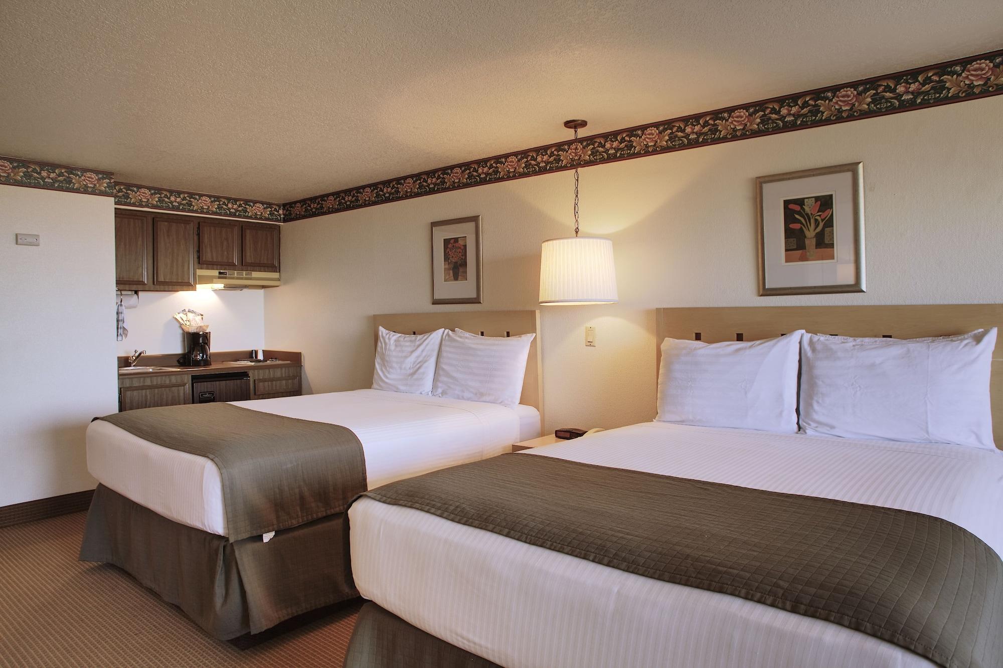 Hi Tide Oceanfront Resort 3*