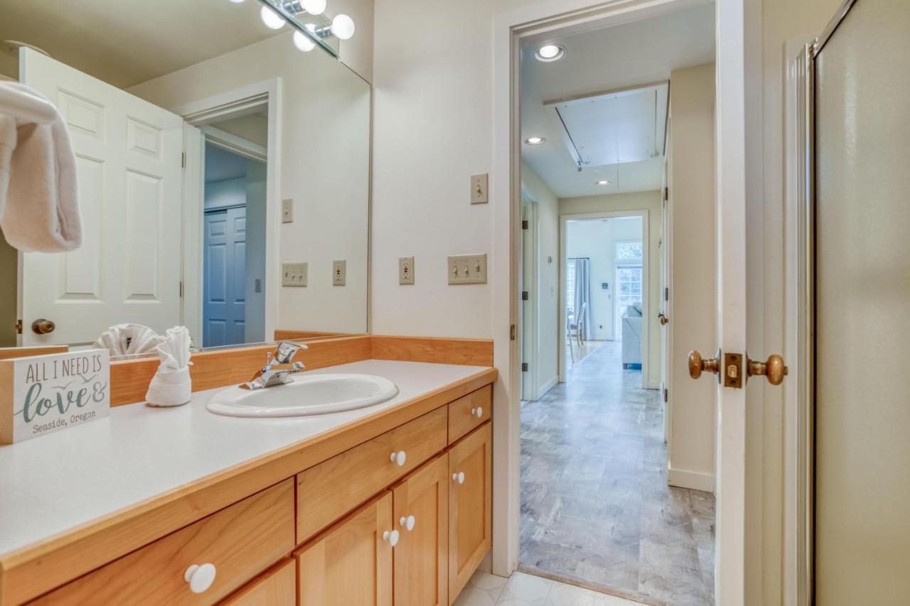The Sea Belle Holiday home