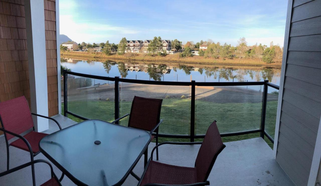 Riverview Retreat *