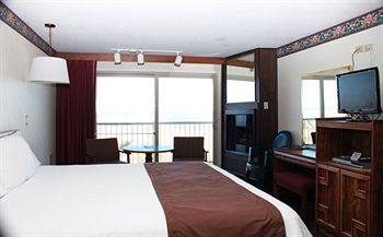 Hi Tide Oceanfront 3*