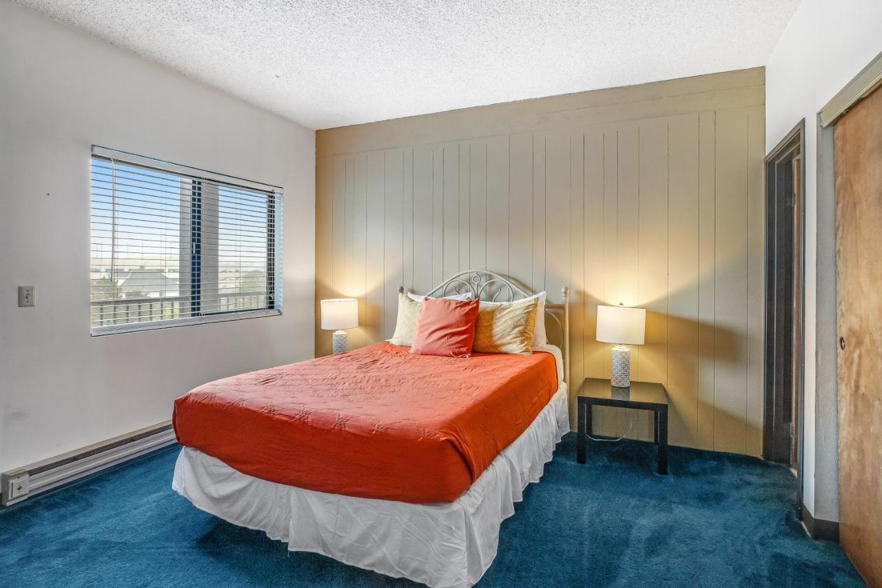 Sand & Sea: Marine Dream Seaside