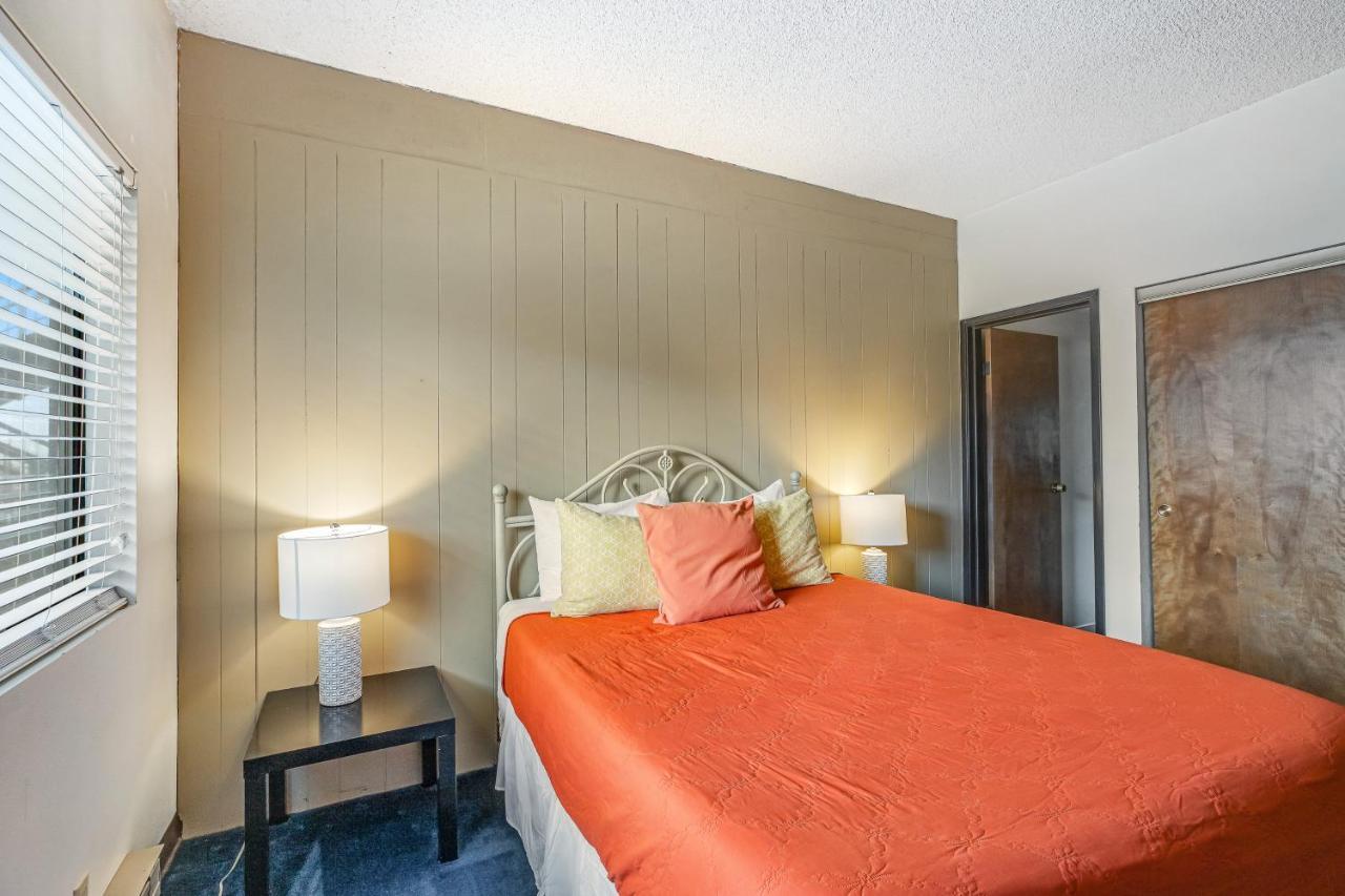 Sand & Sea: Marine Dream Seaside