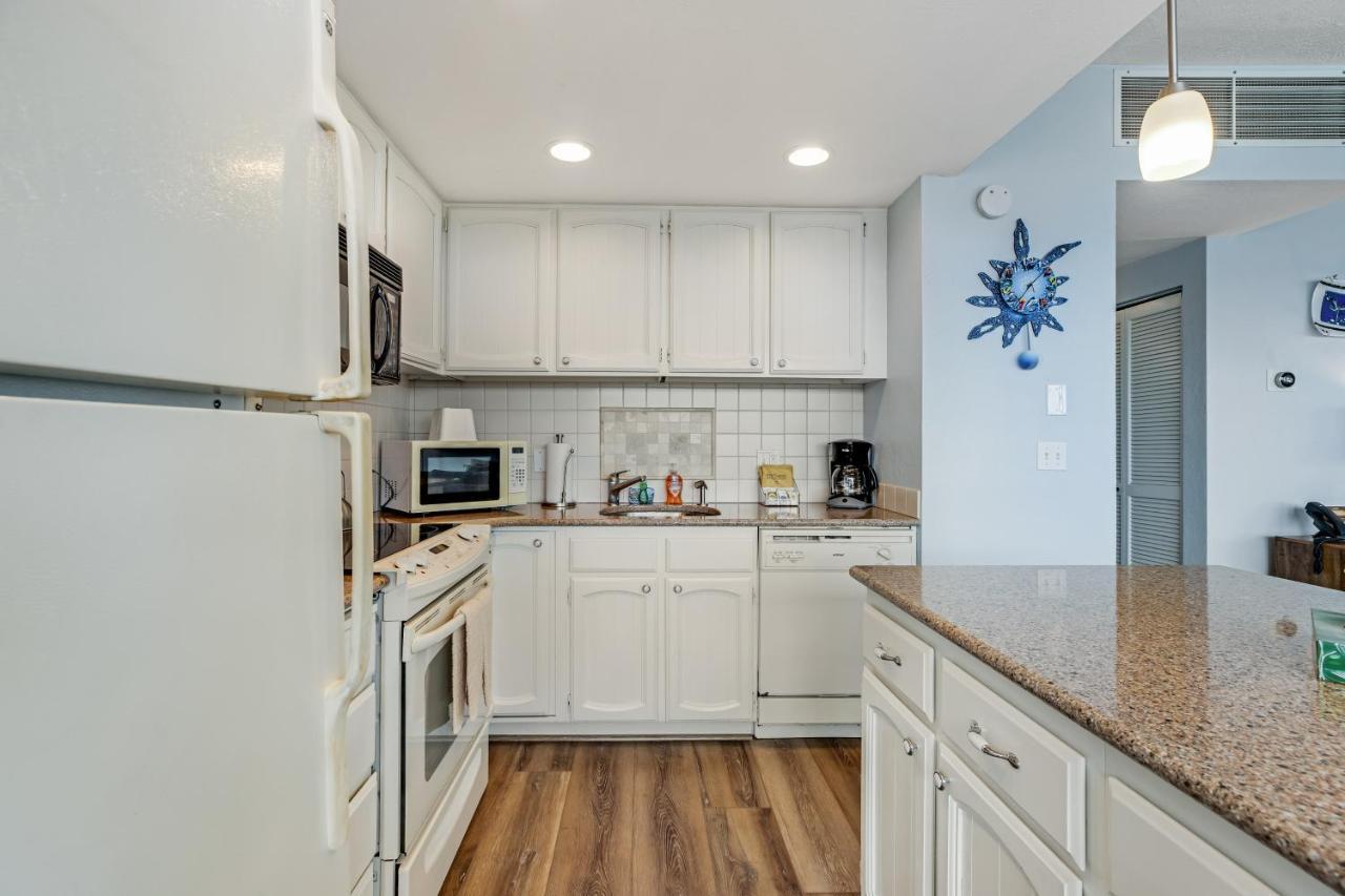 & Sea: Blue Haven Apartment