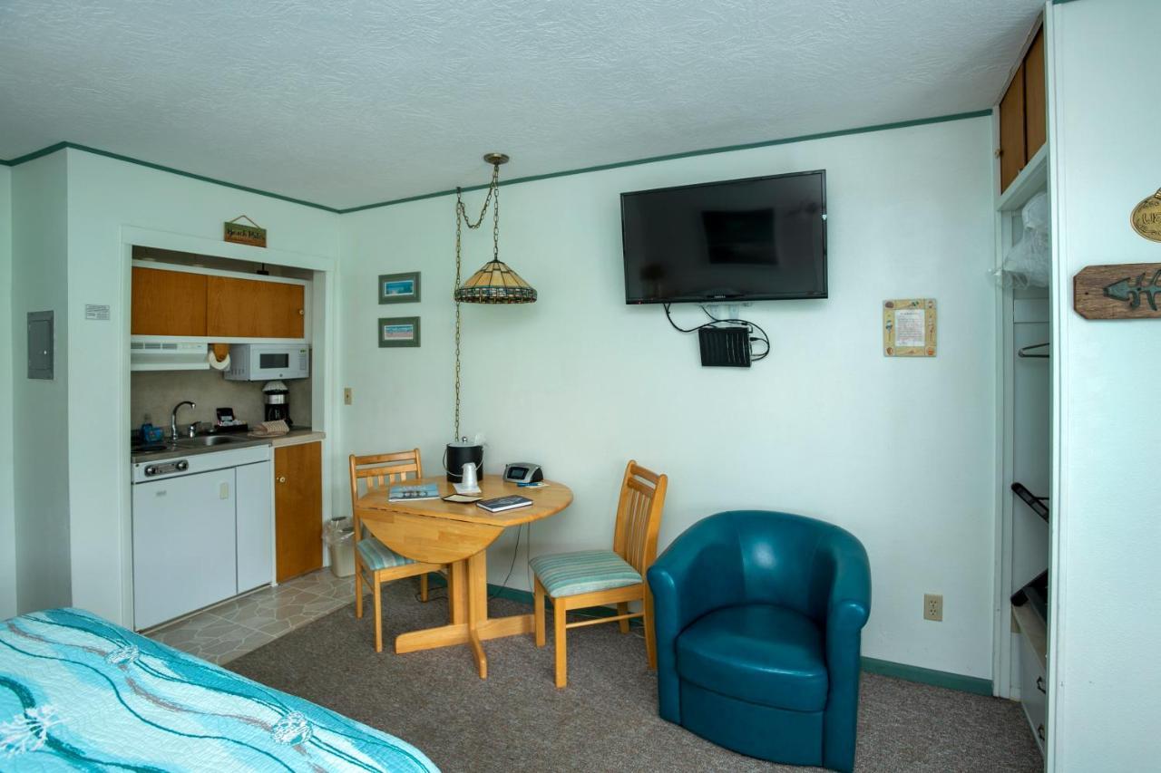 Lanai At The Cove Aparthotel