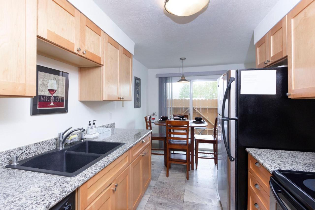 Riverwalk Seaside- Walk To Beach, One Level Home, Pet Friendly Apartment *
