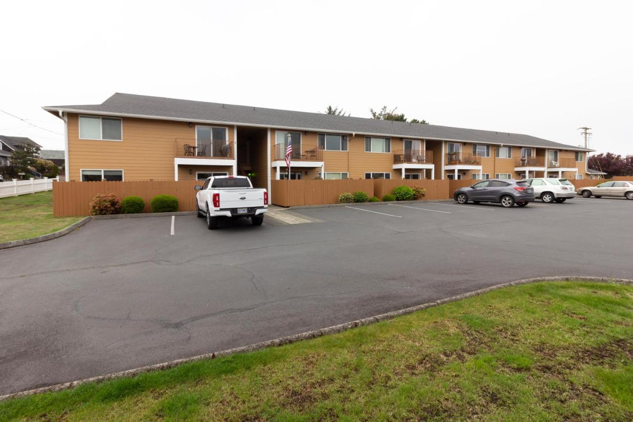 Riverwalk Seaside- Walk To Beach, One Level Home, Pet Friendly Seaside