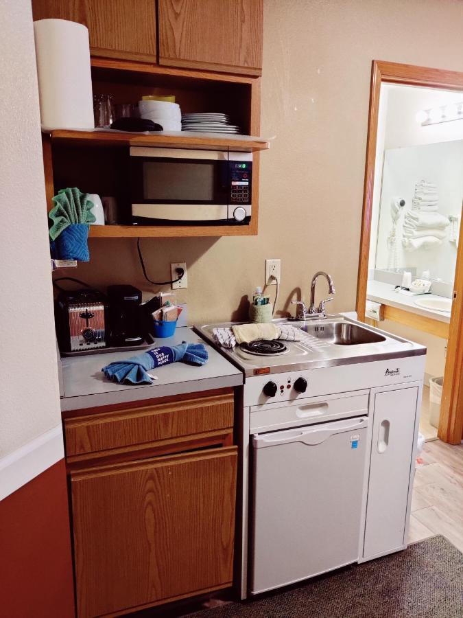 Hillcrest Motel 2*