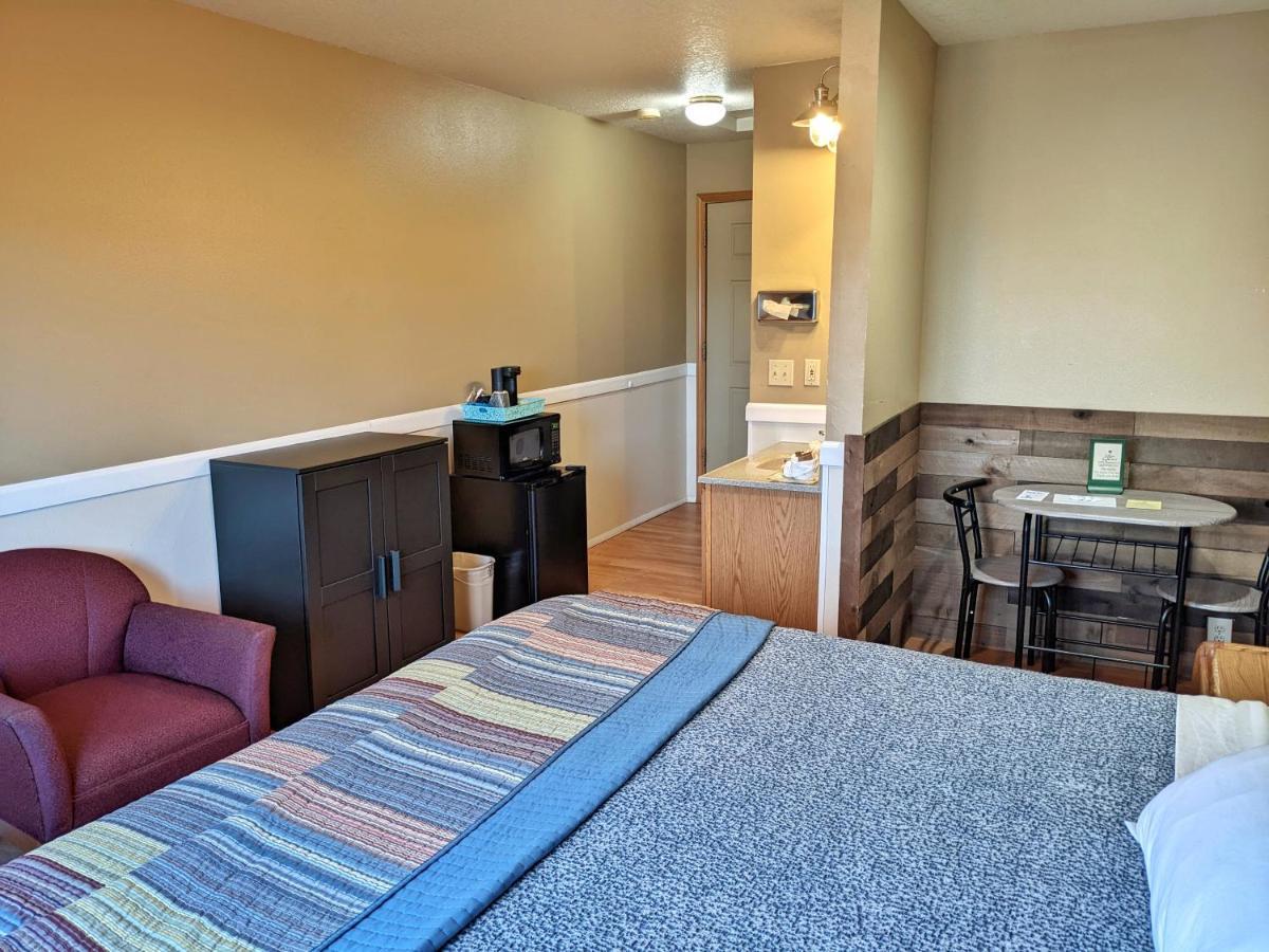 Hillcrest Motel