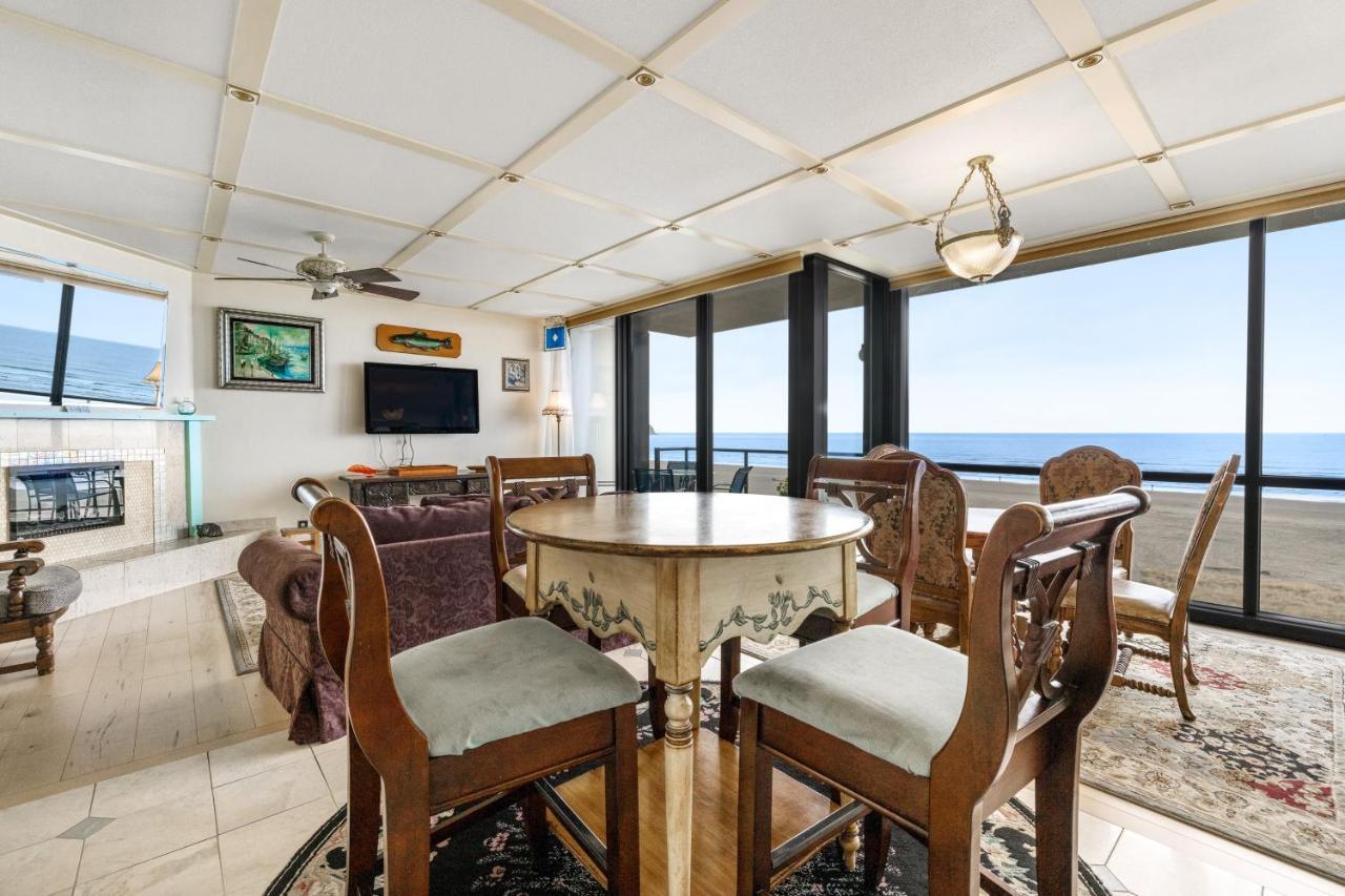 Apartment & Sea: Penthouse Paradise-on-prom