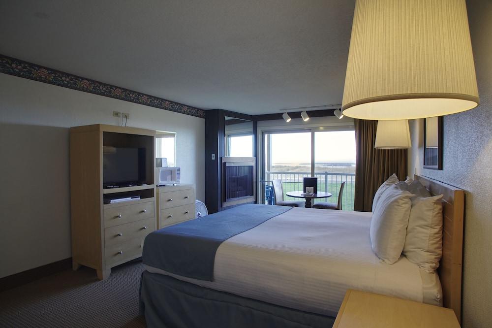 Hi Tide Oceanfront
