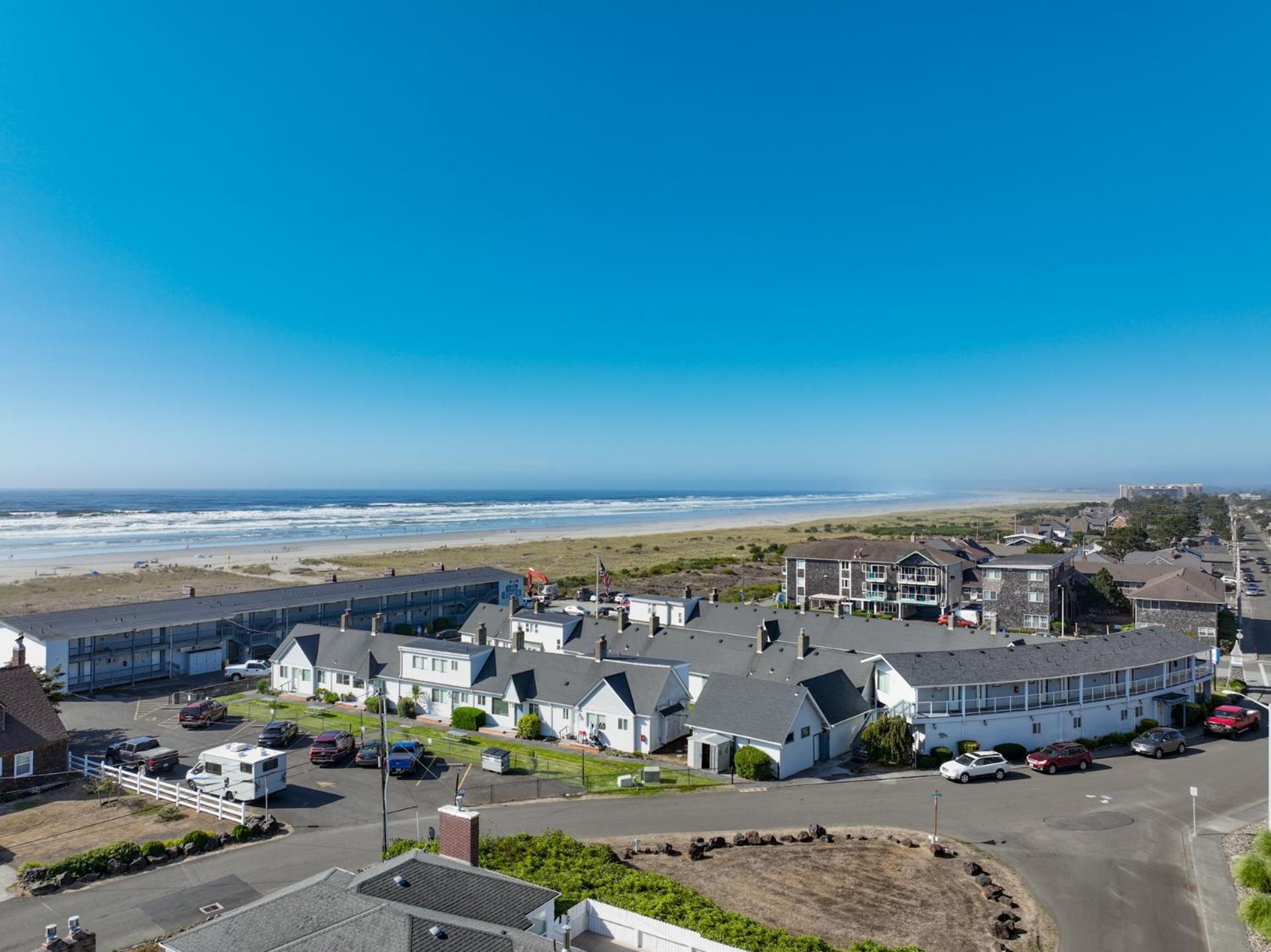 The Tides By The Sea 3*