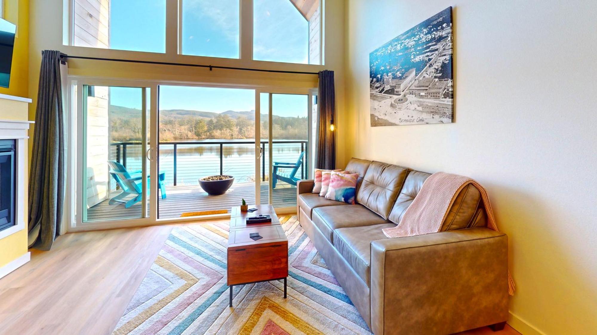 Villa The Commons - Urban Coastal Lodging Seaside
