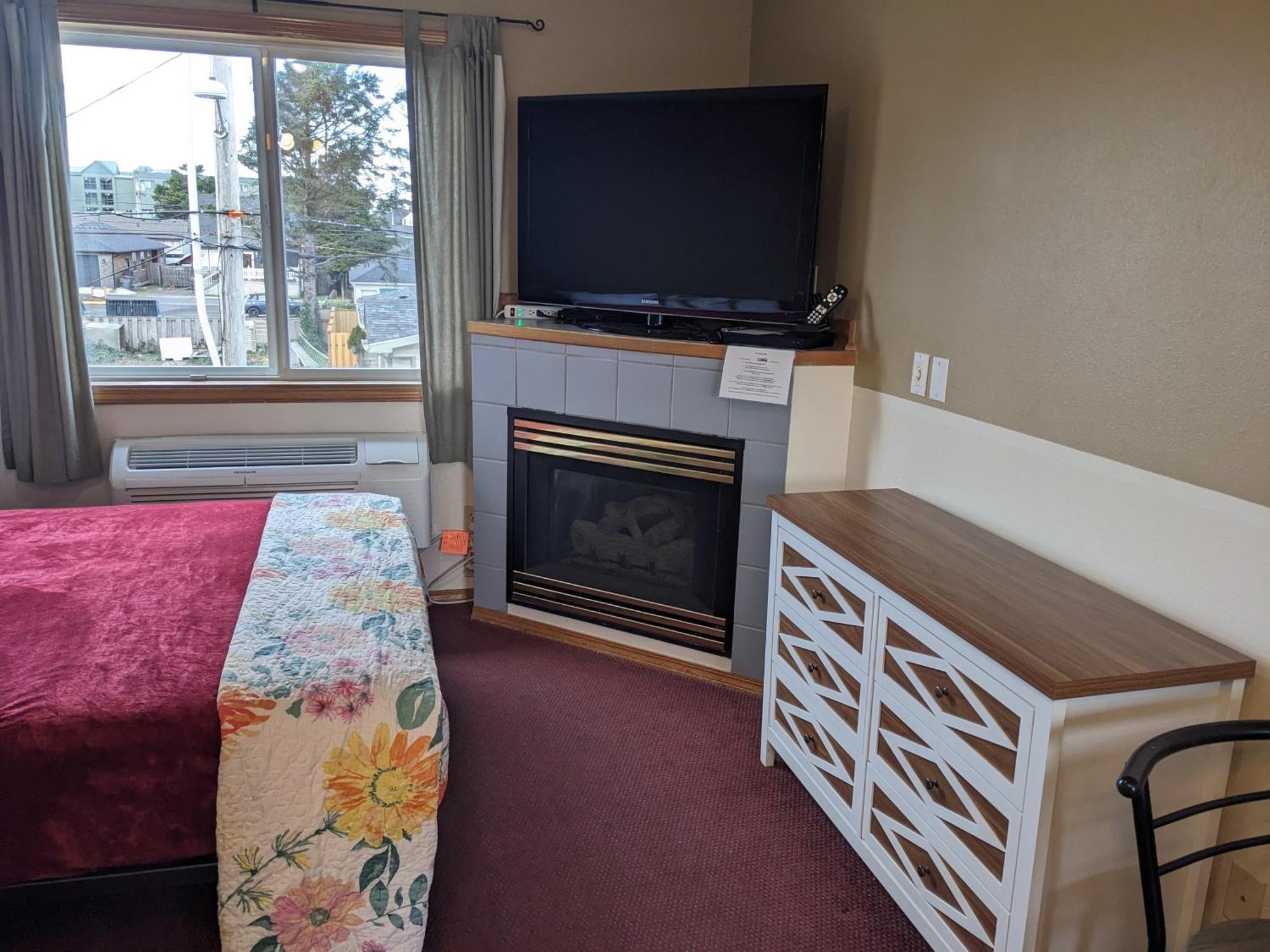 Hillcrest 2* Seaside