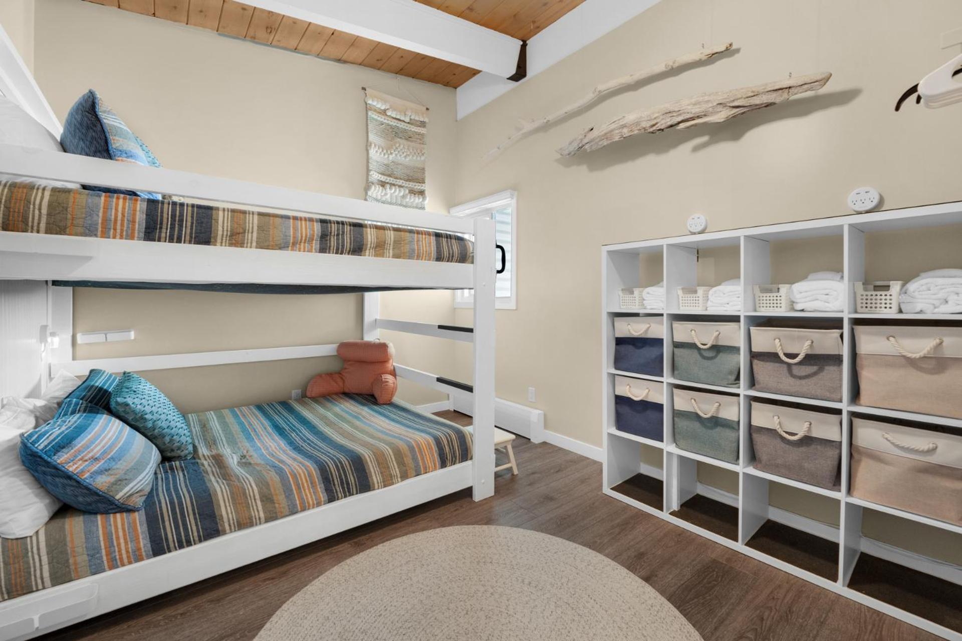 Aparthotel The Tides By The Sea 3*