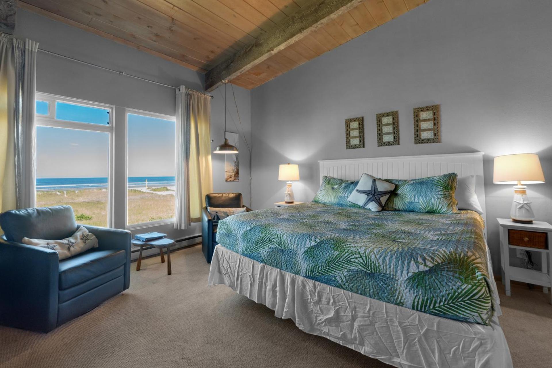Aparthotel The Tides By The Sea 3*