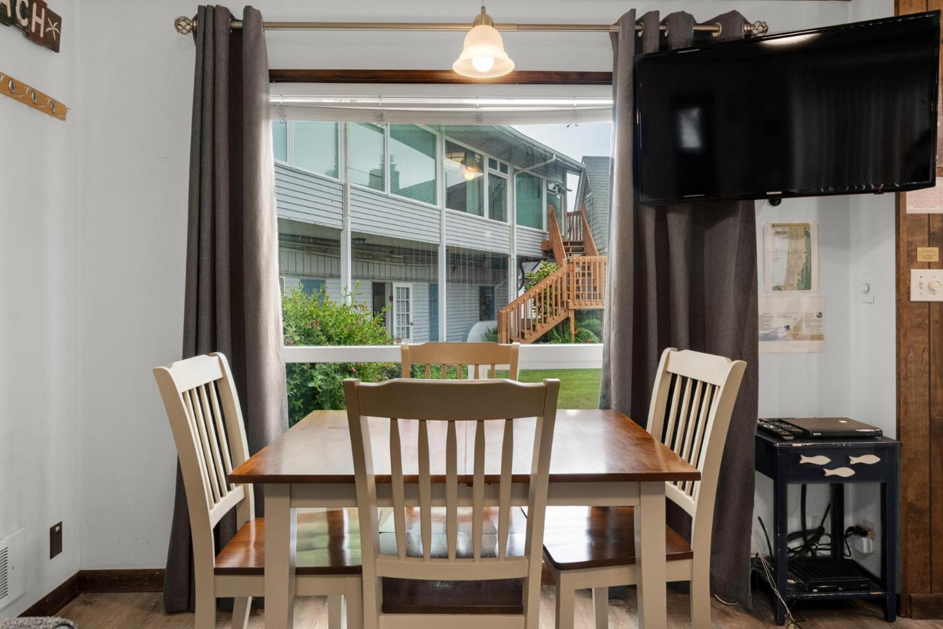 The Tides By The Sea Aparthotel 3*