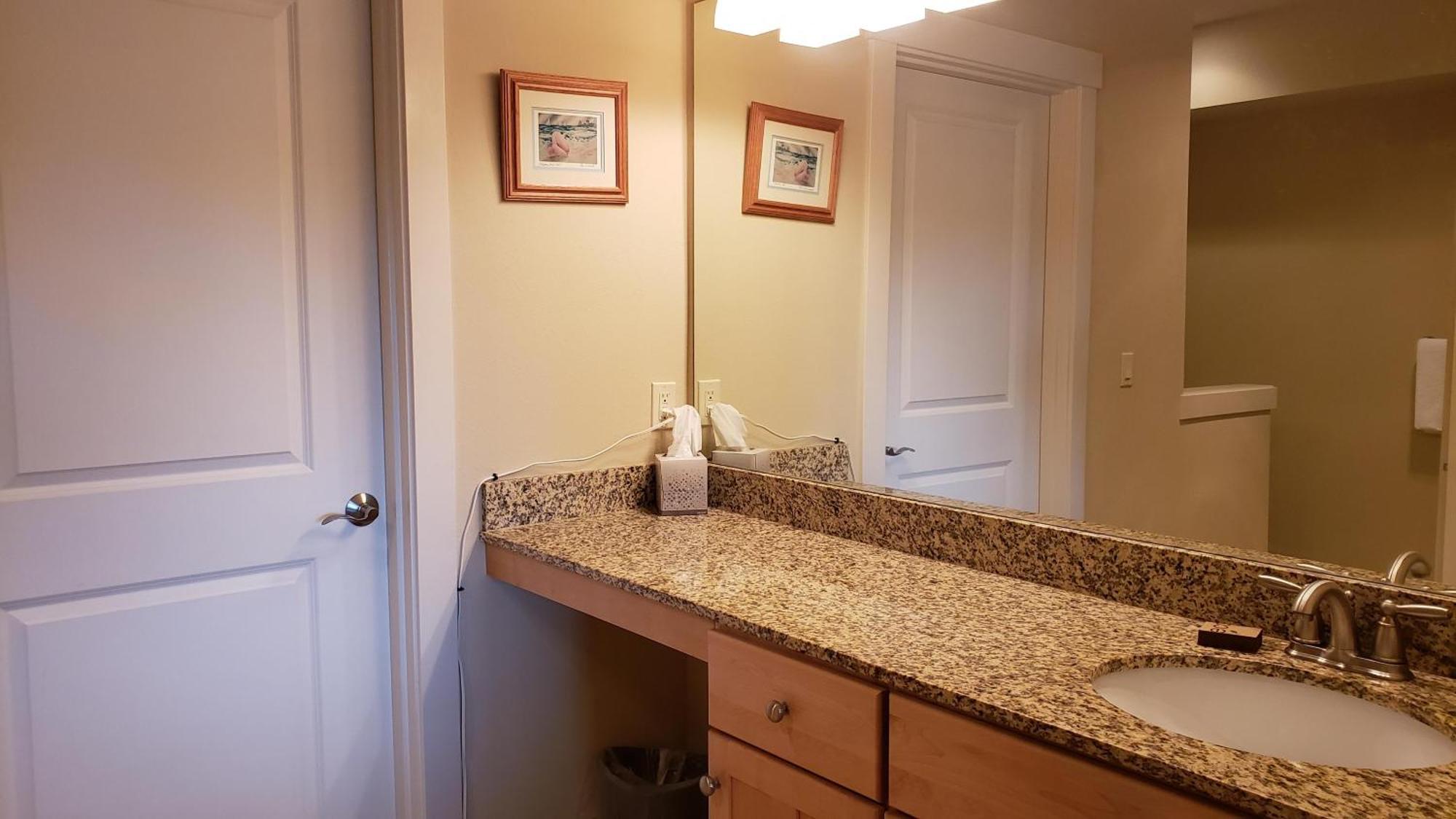Riverview Retreat Apartment