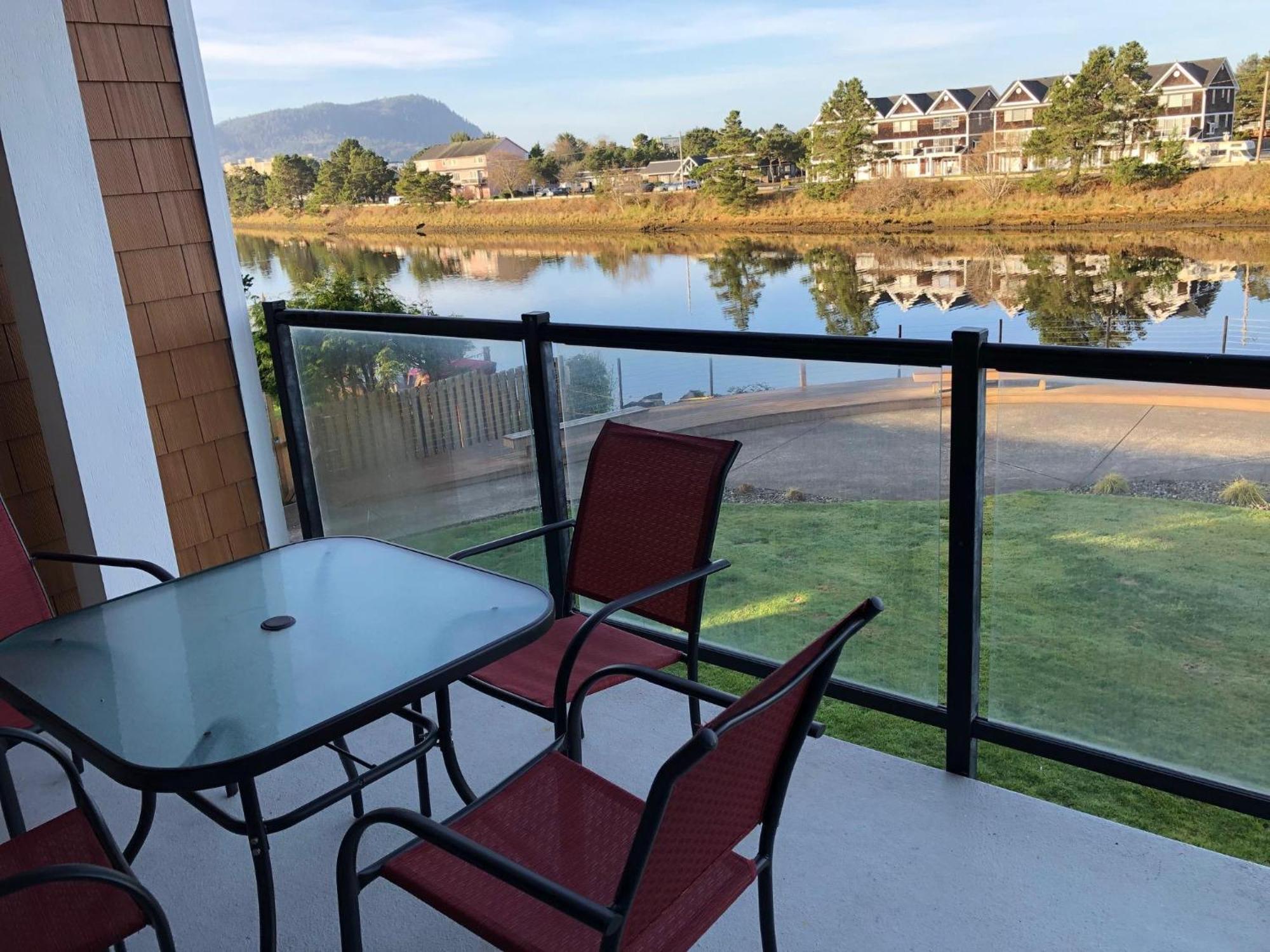 Riverview Retreat