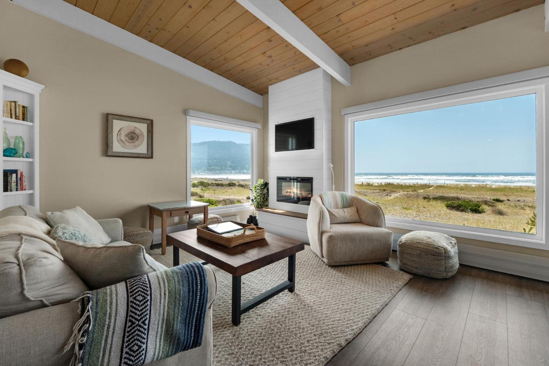 The Tides By The Sea Aparthotel 3*
