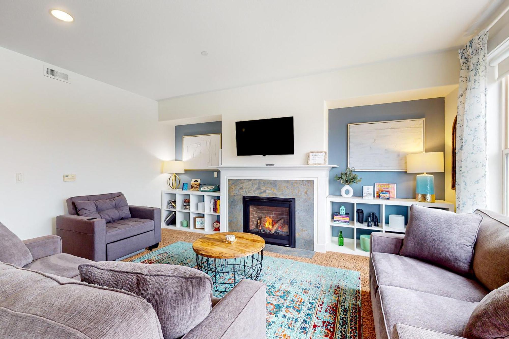 Riverfront Retreat Apartment *