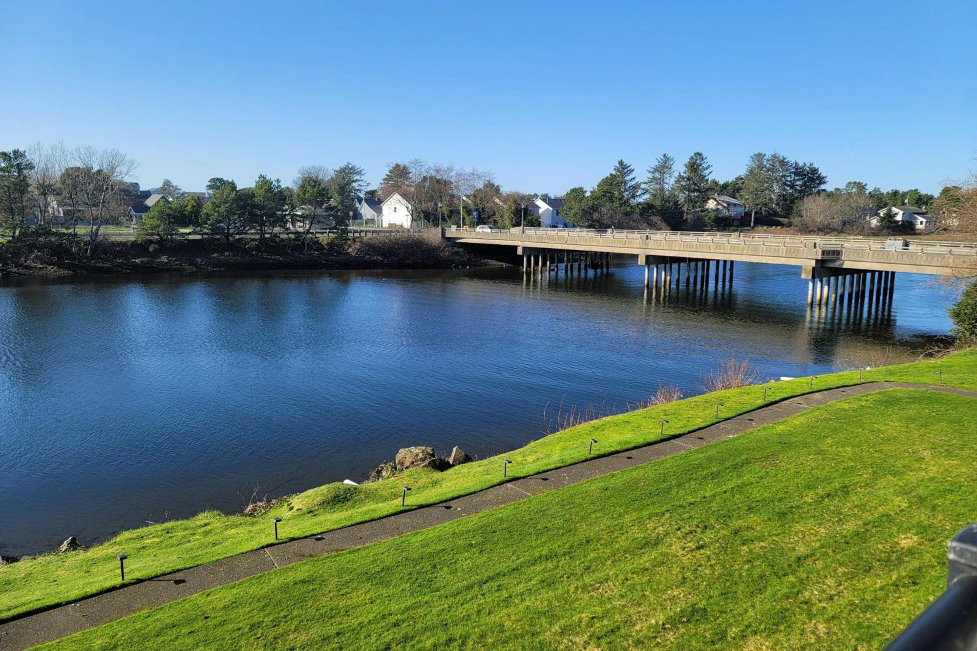 Riverfront Retreat Apartment