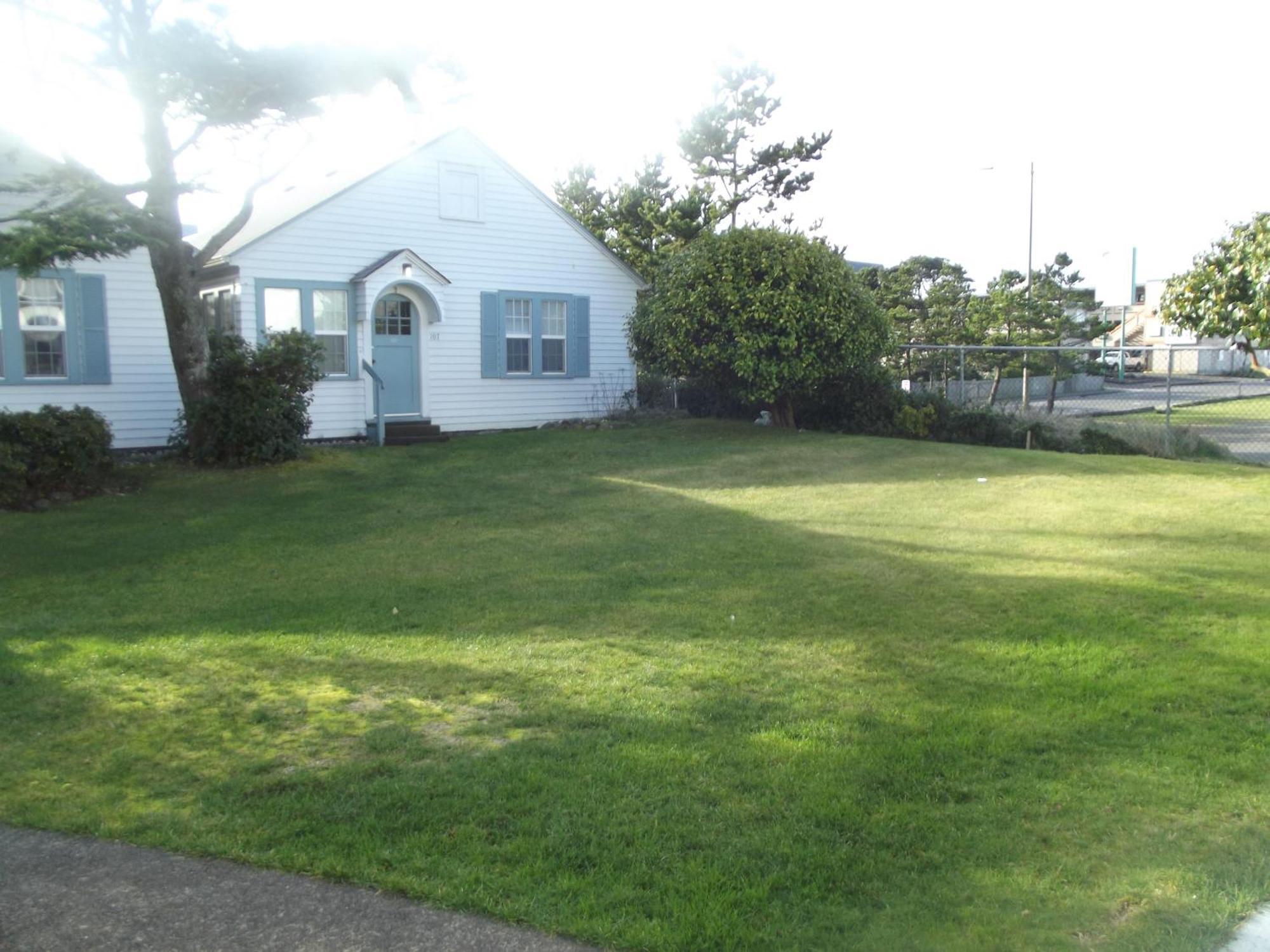 Hillcrest 2* Seaside
