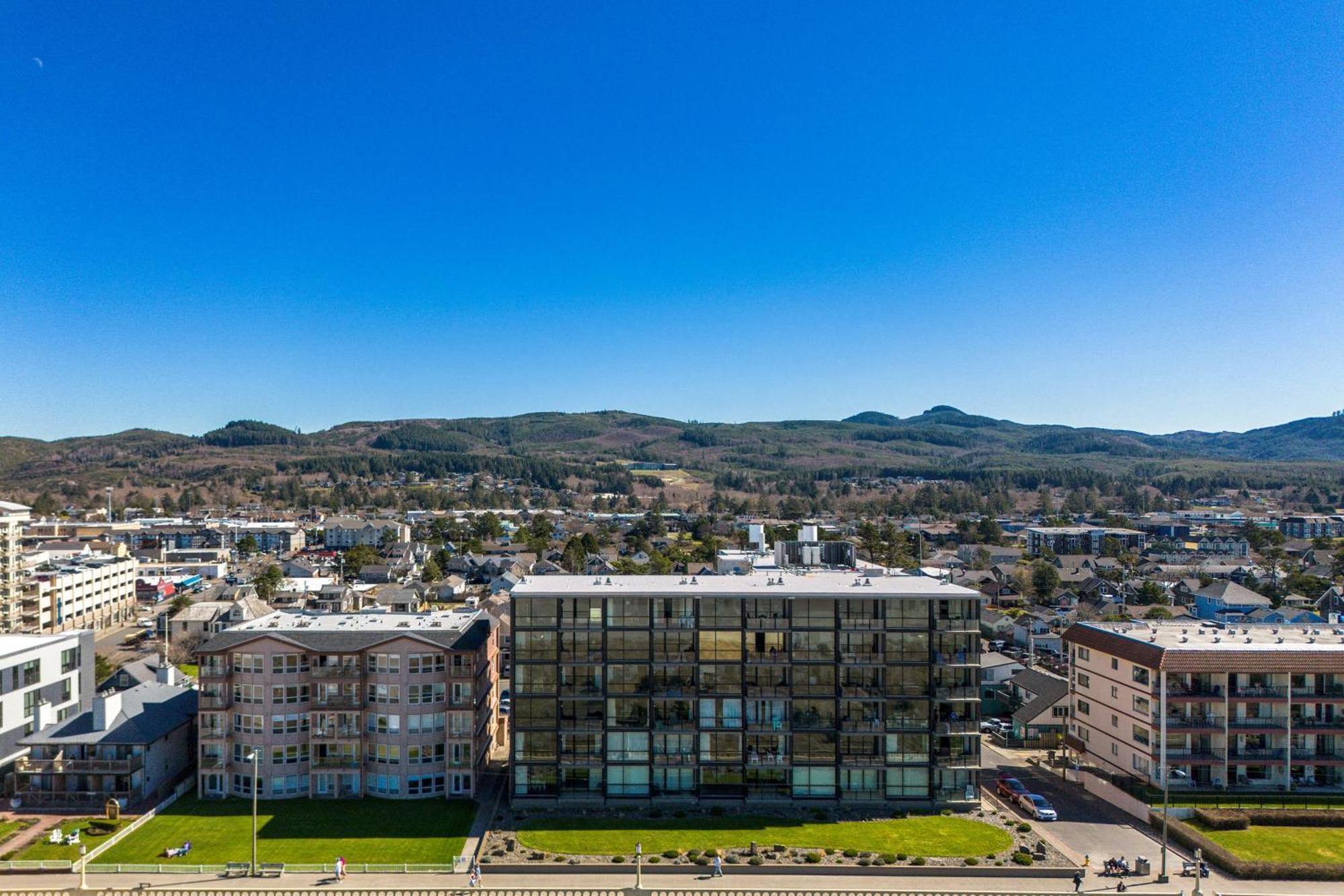 Apartment & Sea: Pacific View Seaside