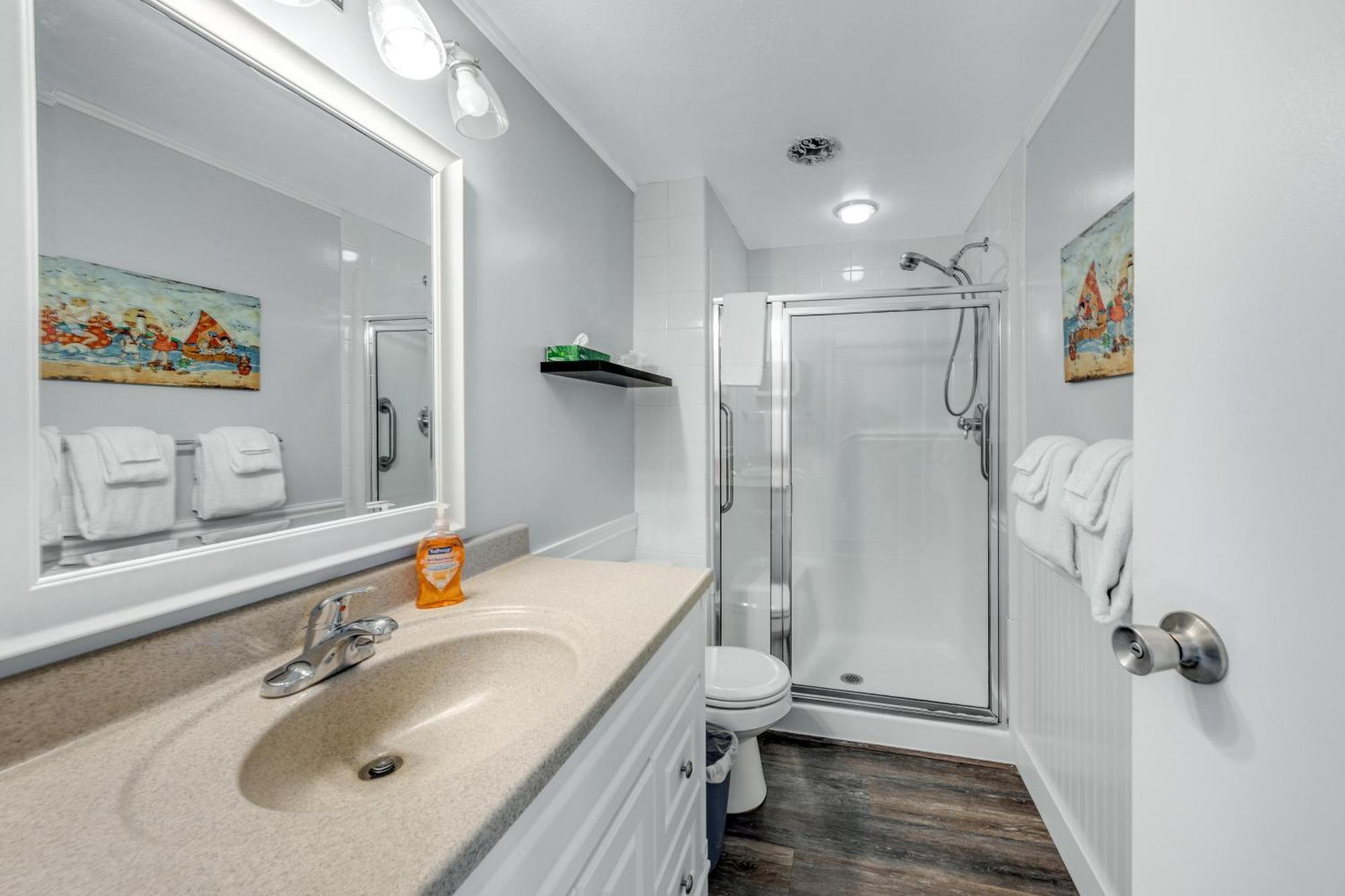 & Sea: Dreams Apartment