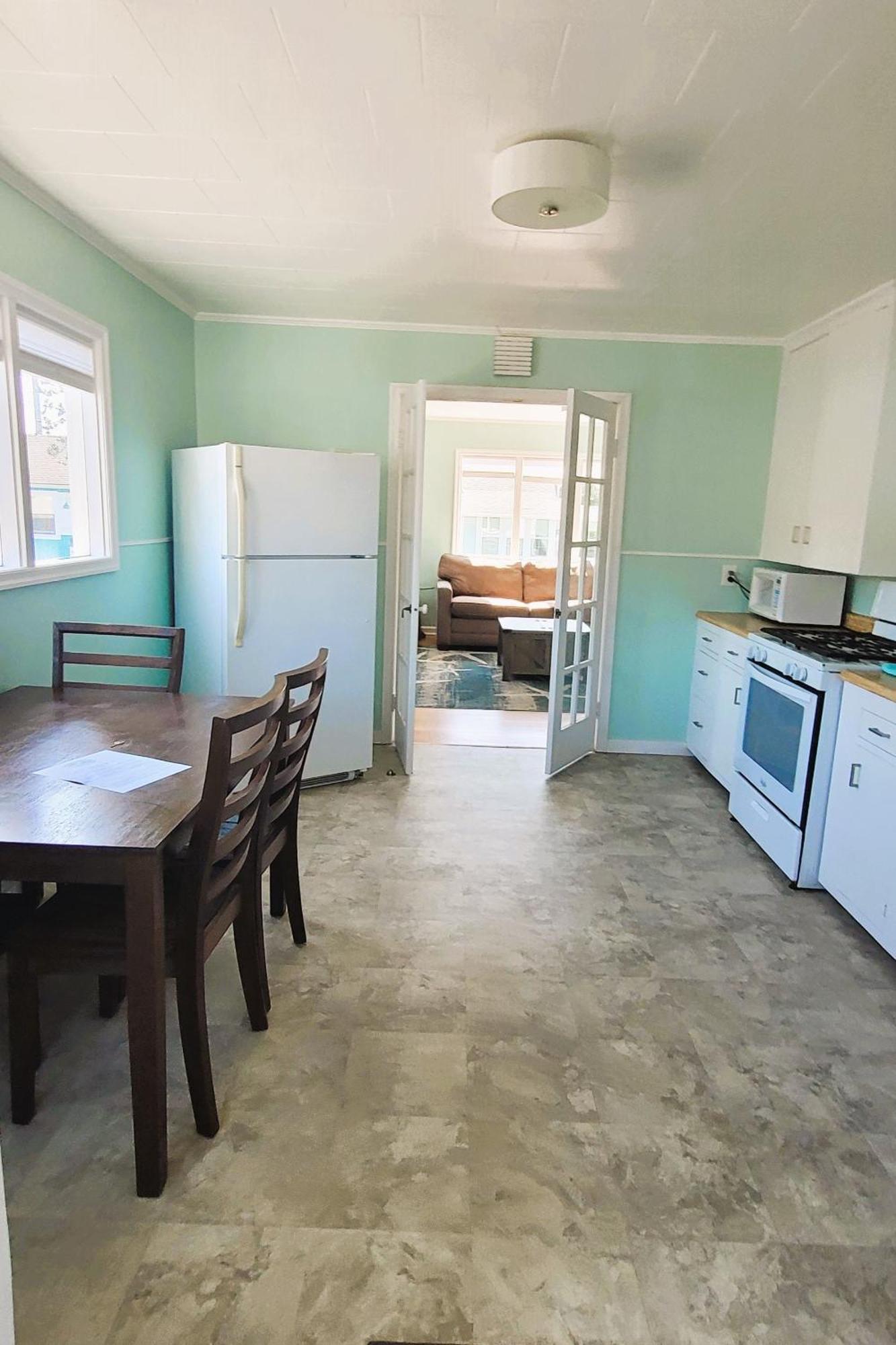 Beachside Inn 3*