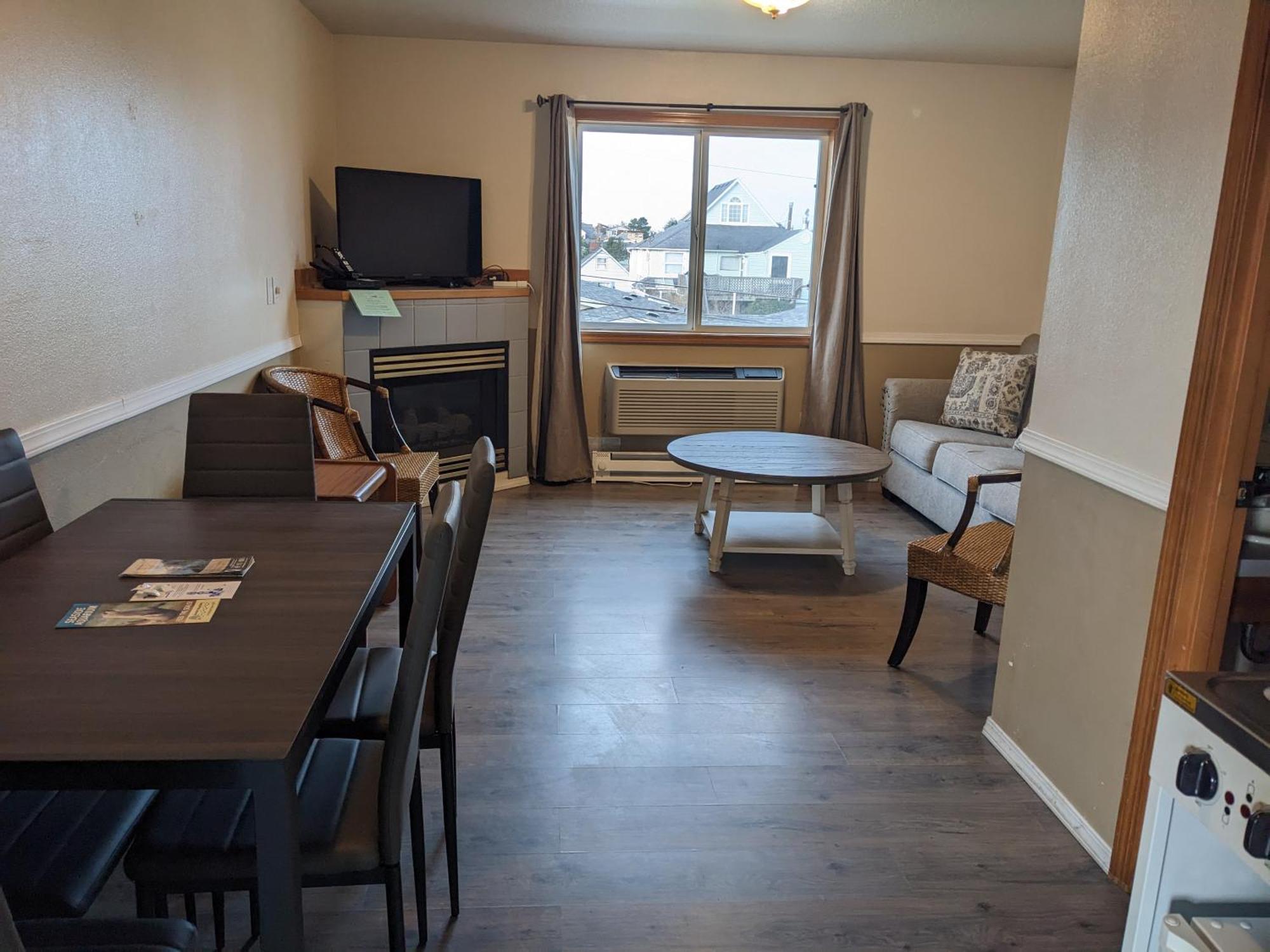Hillcrest Motel 2*