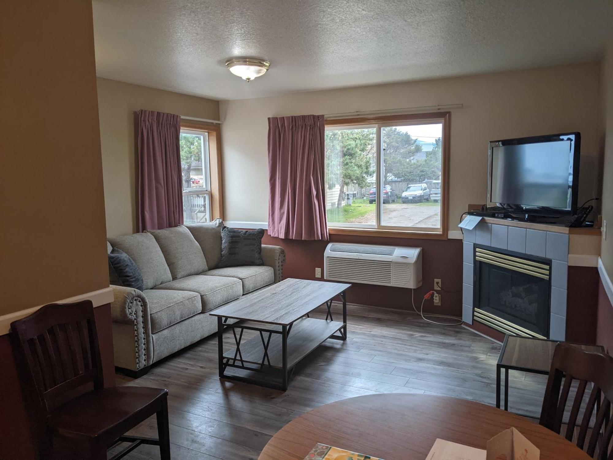 Motel Hillcrest 2*