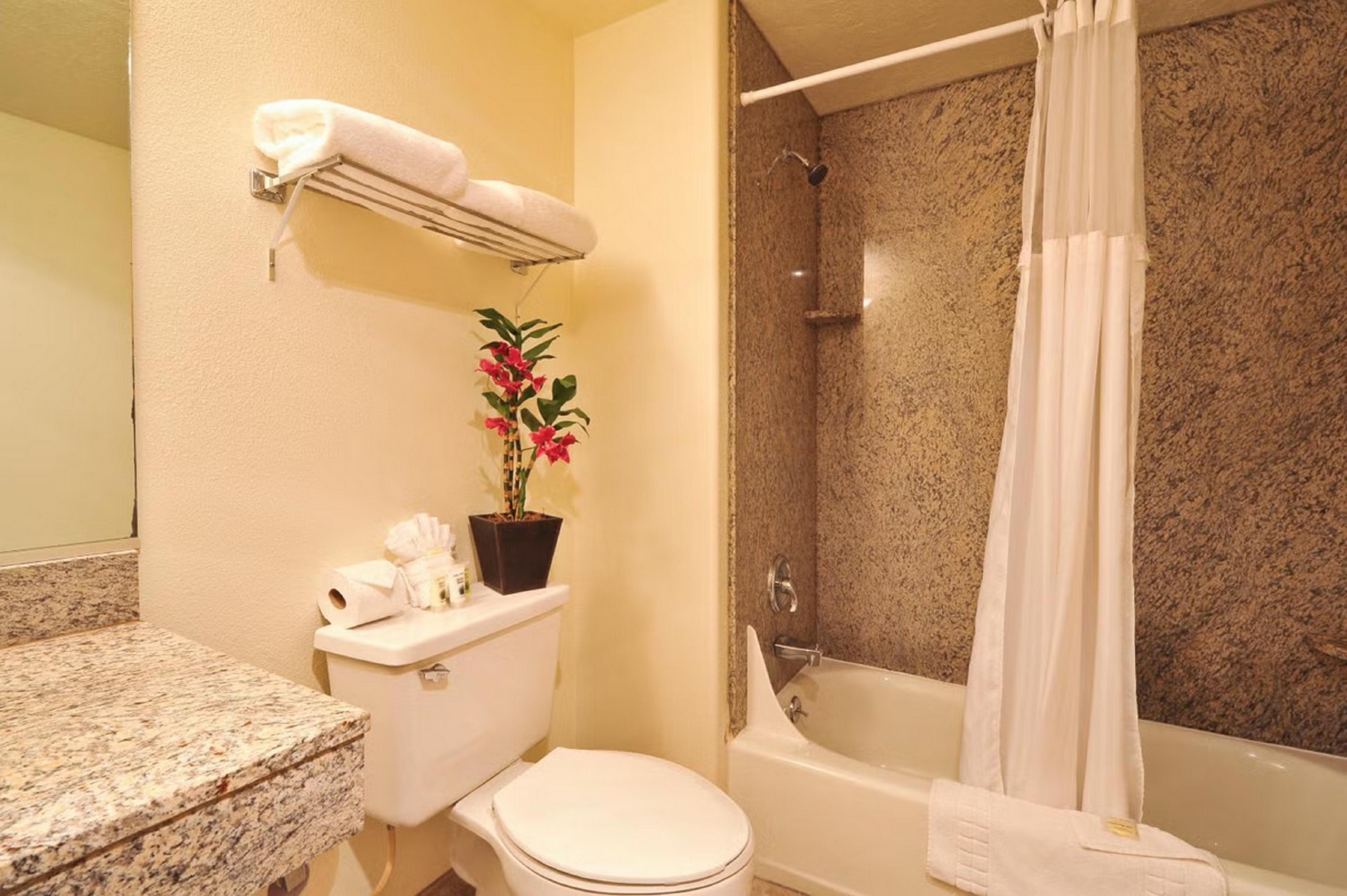 Promenade & Oceanfront 3*