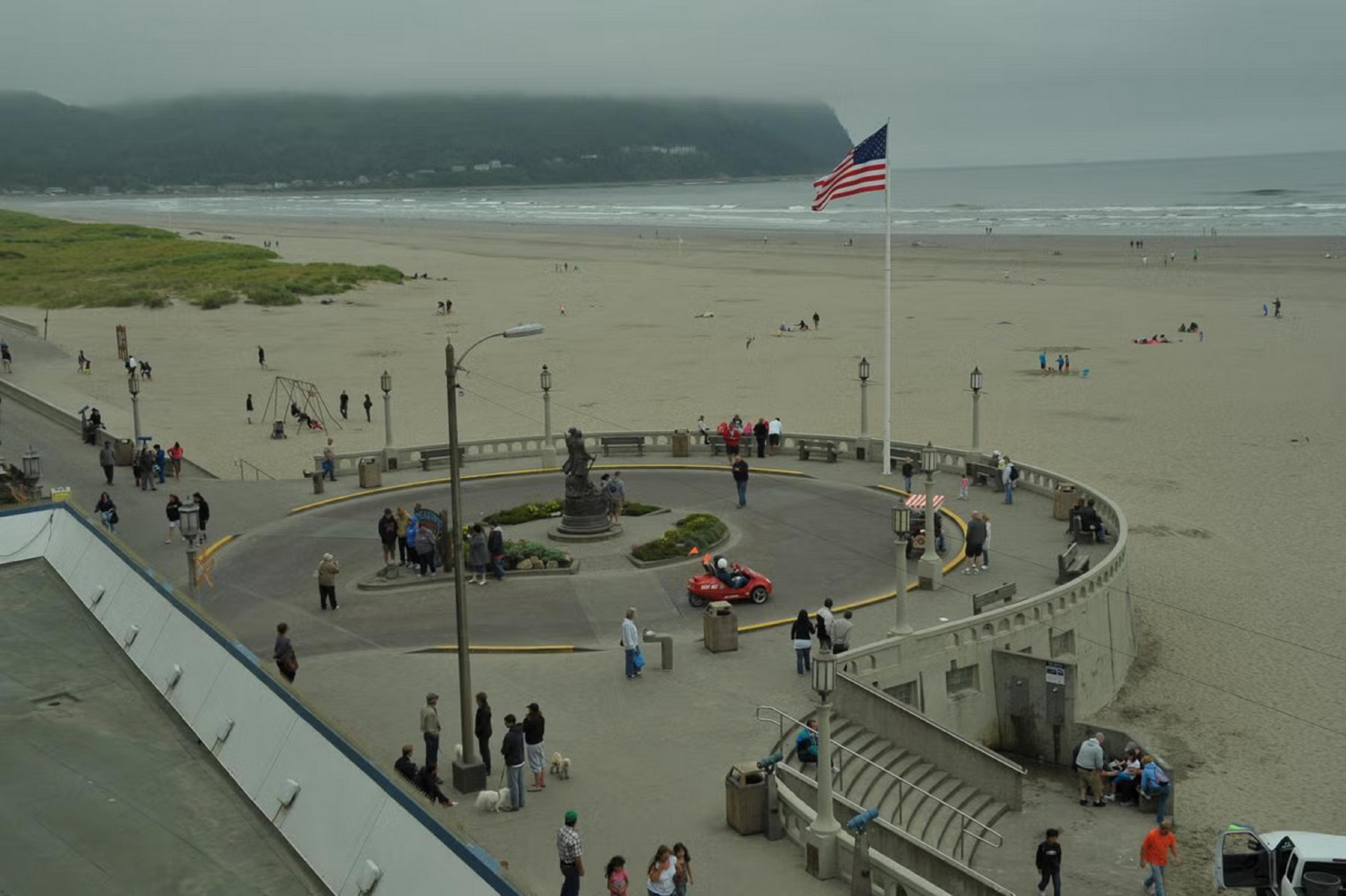 Promenade & Oceanfront Seaside