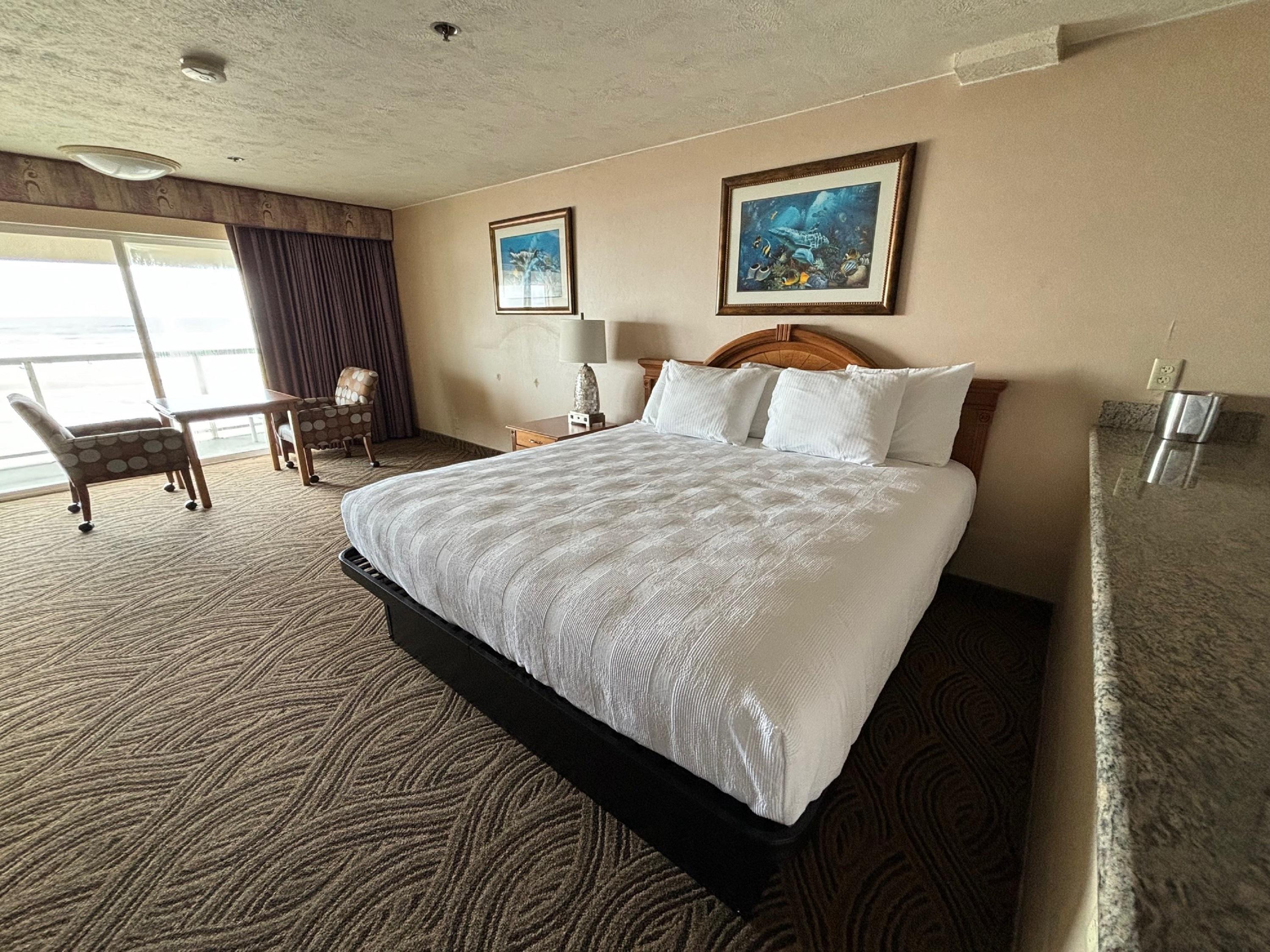 Promenade & Oceanfront 3*