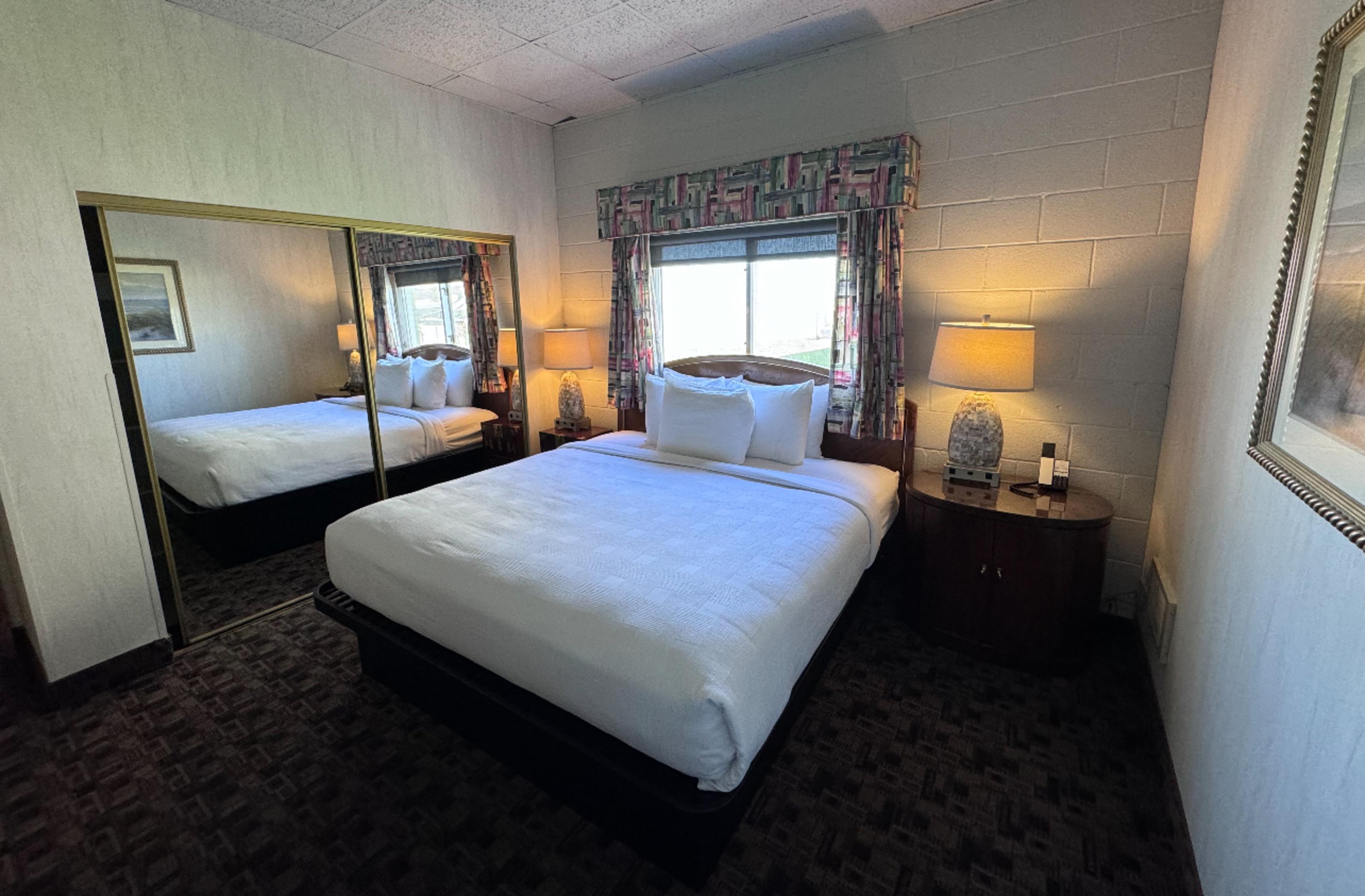 Promenade & Oceanfront Hotel 3*